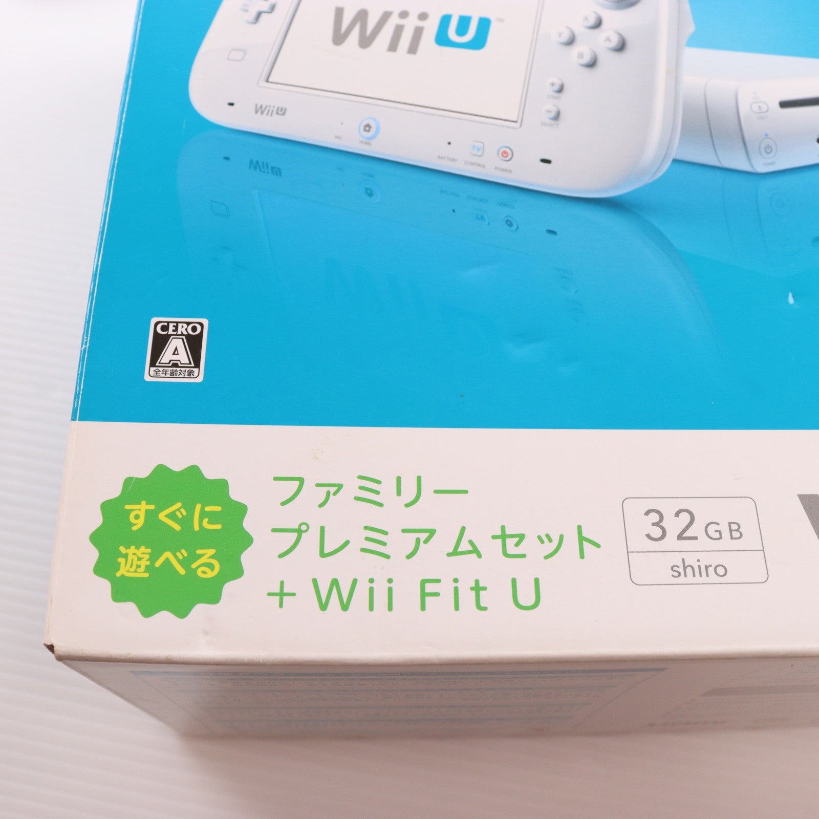 【中古即納】[WiiU] (本体) Wii U すぐに遊べるファミリープレミアムセット+Wii Fit U(シロ) 任天堂(WUP-S-WAFT)(20131205)