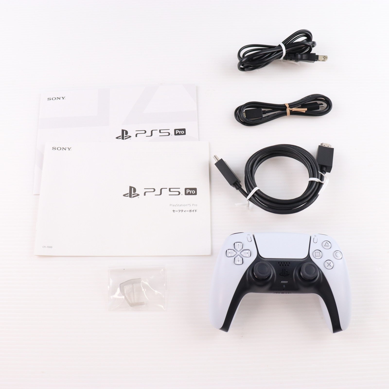 【中古即納】[PS5] (本体) PlayStation5 Pro(プレイステーション5 プロ) SIE(CFI-7000B01)(20241107)