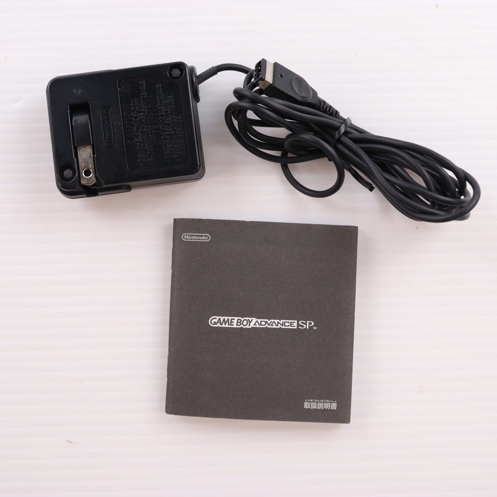 【中古即納】[GBA] (本体) GAMEBOY ADVANCE SP(ゲームボーイアドバンスSP) パールブルー 任天堂(AGS-S-PBA)(20030905)