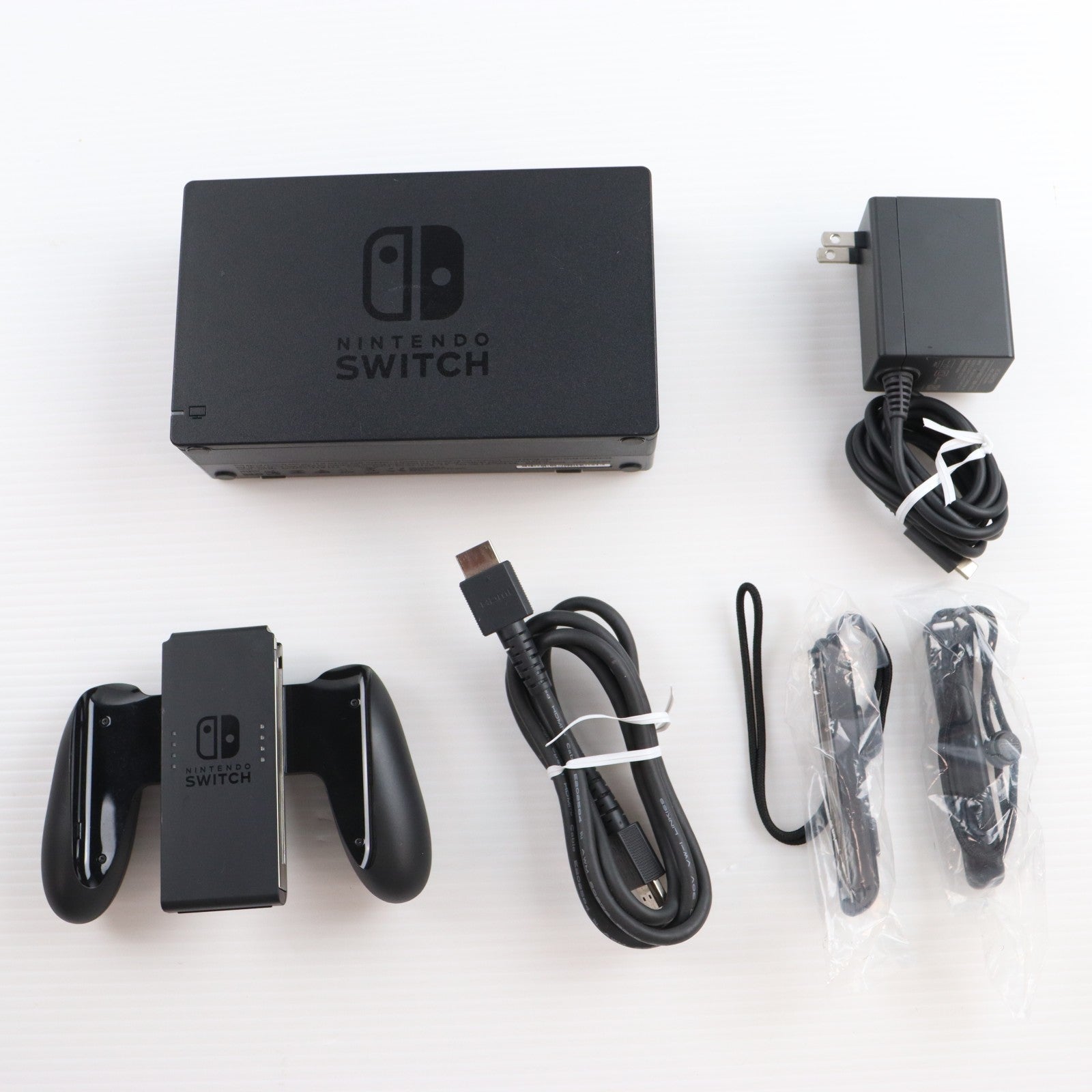 【中古即納】[Switch] (本体) Nintendo Switch(ニンテンドースイッチ) Joy-Con(L) ネオンブルー/R ネオンレッド 任天堂(HAC-S-KABAA)(20170303)