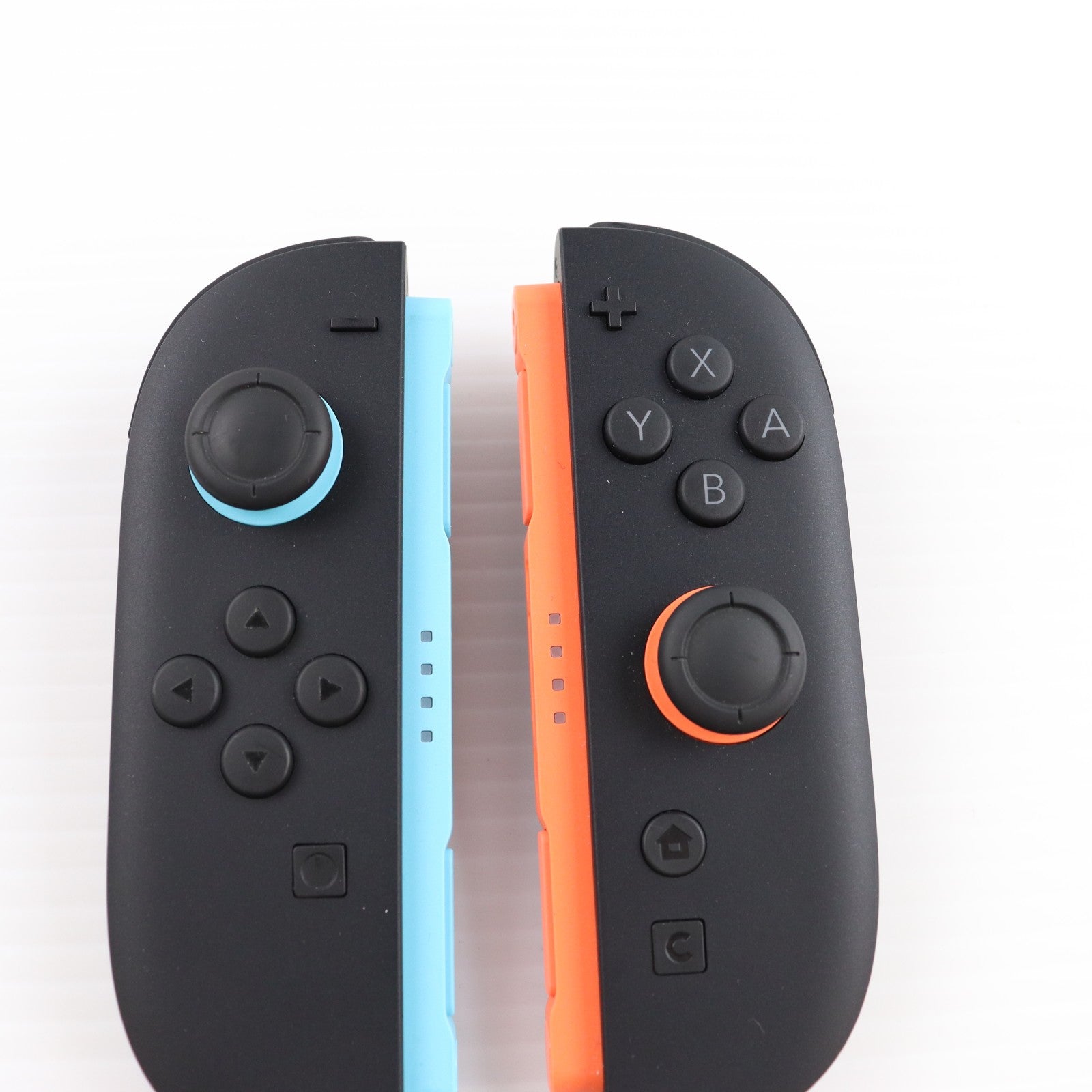 【中古即納】[Switch2] (本体)(ソフト無し) Nintendo Switch 2(ニンテンドースイッチ2)(日本語・国内専用) マリオカート ワールド セット 任天堂(BEE-S-KB6PA)(20250605)
