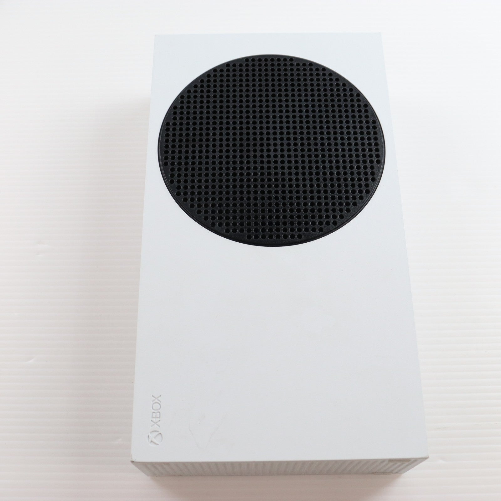 【中古即納】[XboxX/S] (本体) Xbox Series S 512GB 日本マイクロソフト(RRS-00015)(20201110)
