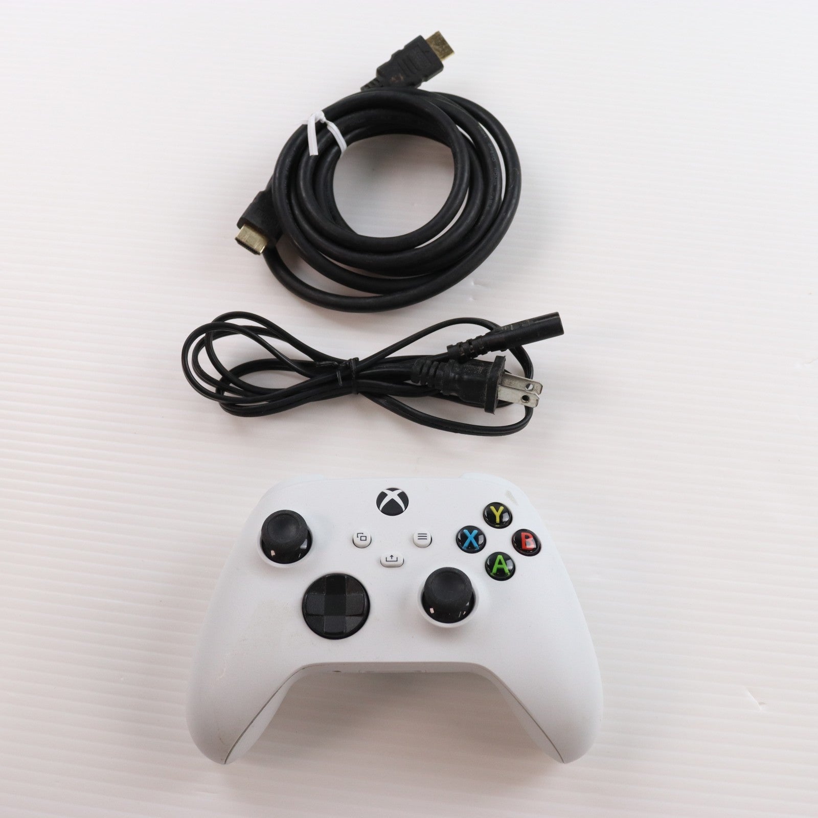 【中古即納】[XboxX/S] (本体) Xbox Series S 512GB 日本マイクロソフト(RRS-00015)(20201110)