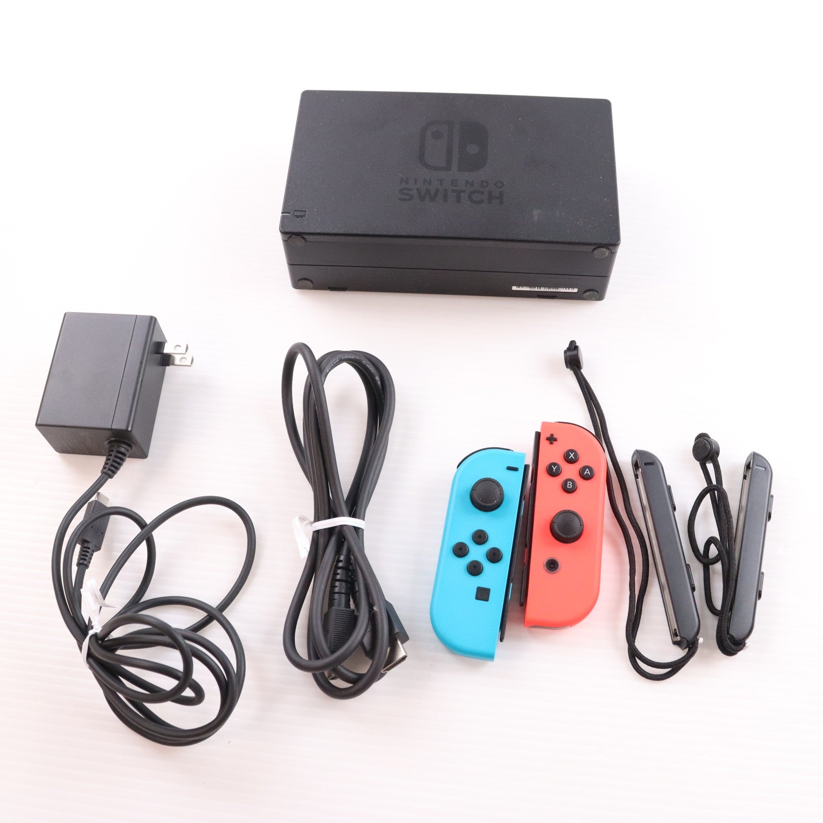 【中古即納】[Switch] (本体) Nintendo Switch(ニンテンドースイッチ) Joy-Con(L) ネオンブルー/(R) ネオンレッド 任天堂(HAD-S-KABAA)(20190830)