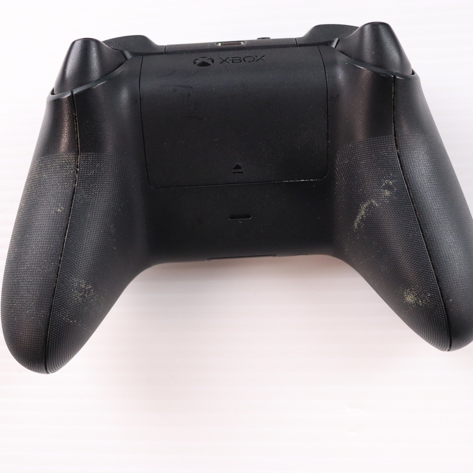 【中古即納】[XboxX/S] (本体) Xbox Series X 1TB 日本マイクロソフト(RRT-00015)(20201110)
