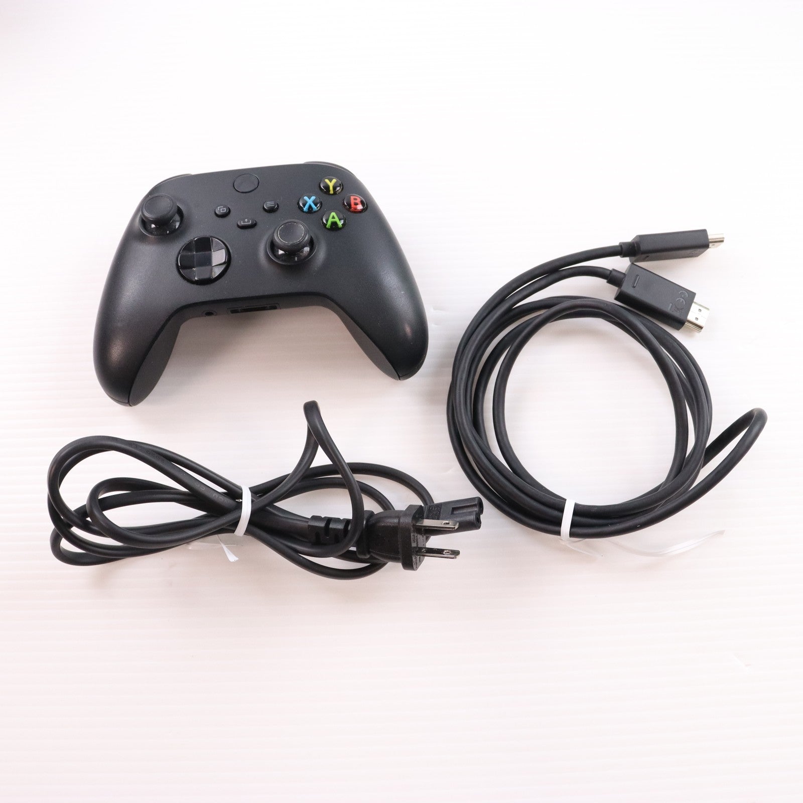 【中古即納】[XboxX/S] (本体) Xbox Series X 1TB 日本マイクロソフト(RRT-00015)(20201110)