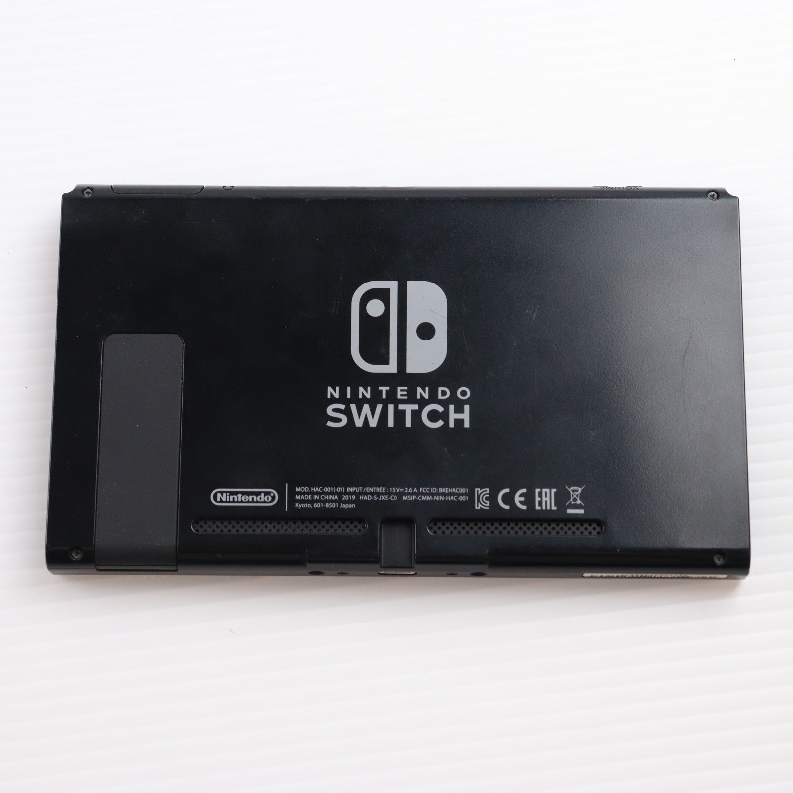 【中古即納】[Switch] (本体) Nintendo Switch(ニンテンドースイッチ) Joy-Con(L) ネオンブルー/(R) ネオンレッド 任天堂(HAD-S-KABAA)(20190830)
