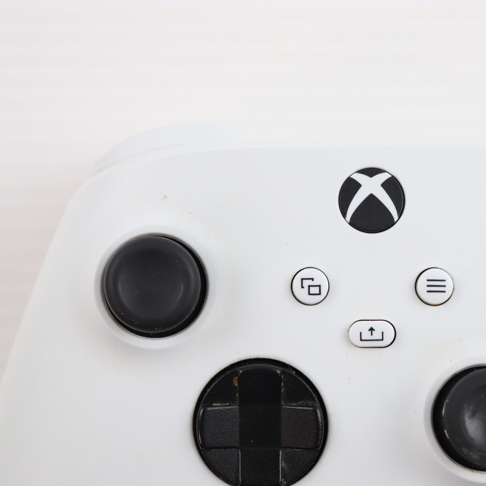 【中古即納】[XboxX/S] (本体) Xbox Series S 512GB 日本マイクロソフト(RRS-00015)(20201110)