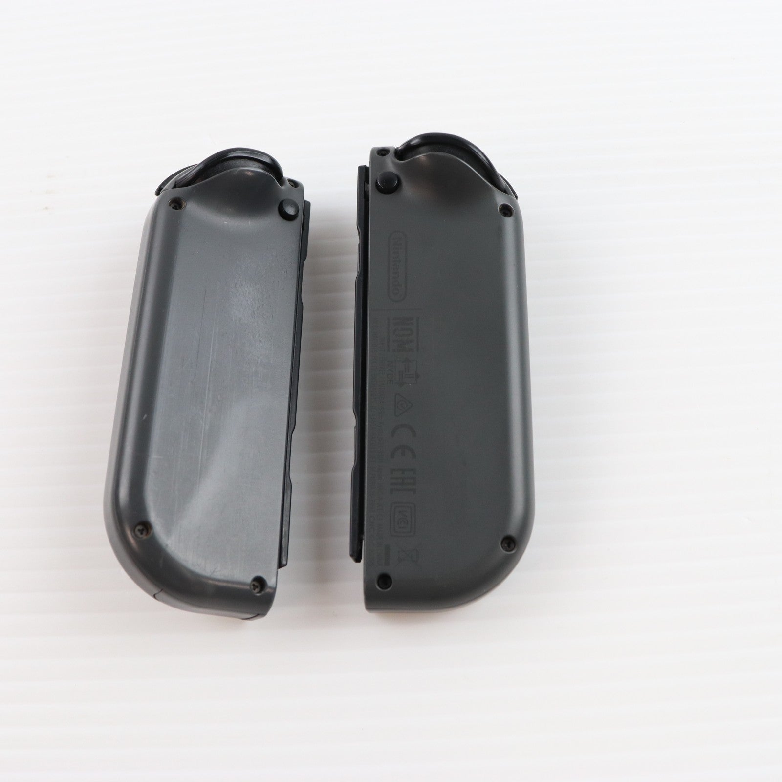 【中古即納】[Switch] (本体) Nintendo Switch(ニンテンドースイッチ) Joy-Con(L)/(R) グレー 任天堂(HAD-S-KAAAH)(20230412)