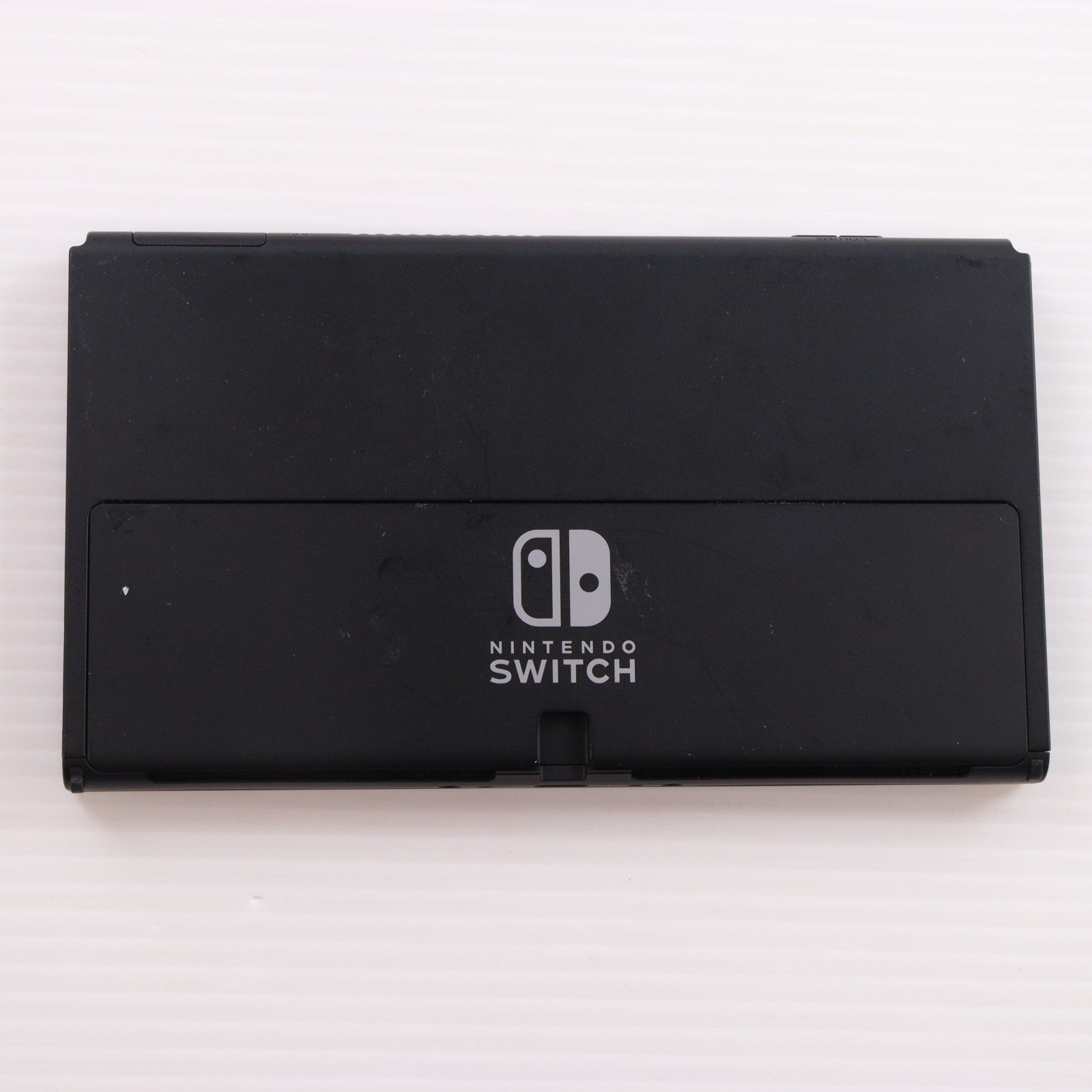 【中古即納】[Switch] (本体) Nintendo Switch(ニンテンドースイッチ) 有機ELモデル Joy-Con(L)/(R) ホワイト 任天堂(HEG-S-KAAAA)(20211008)