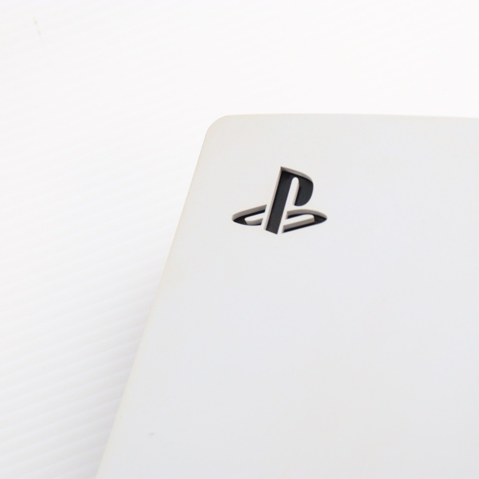 【中古即納】[PS5] (本体) PlayStation 5(プレイステーション5) SIE(CFI-1000A01)(20201112)