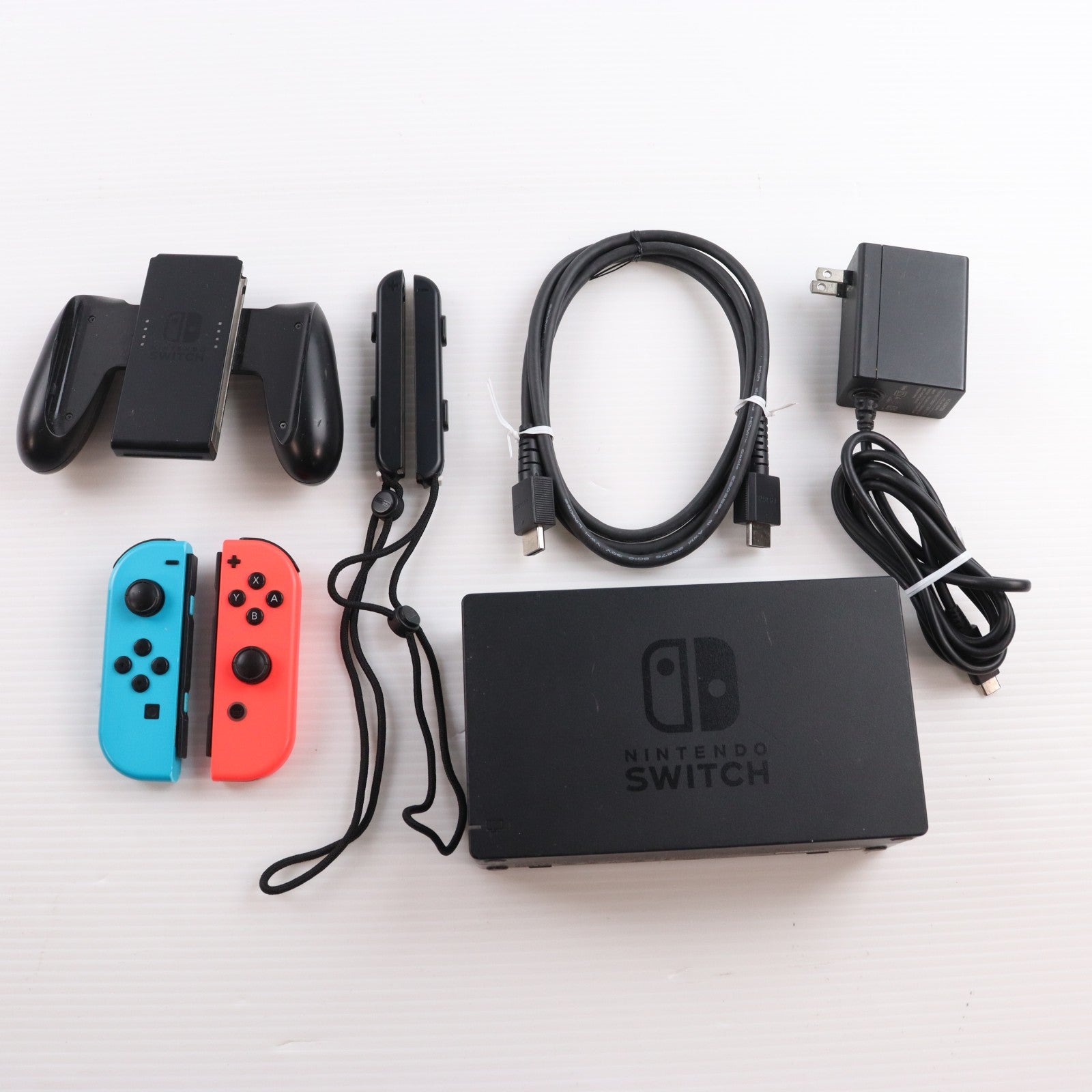 【中古即納】[Switch] (本体) Nintendo Switch(ニンテンドースイッチ) Joy-Con(L) ネオンブルー/R ネオンレッド 任天堂(HAC-S-KABAA)(20170303)