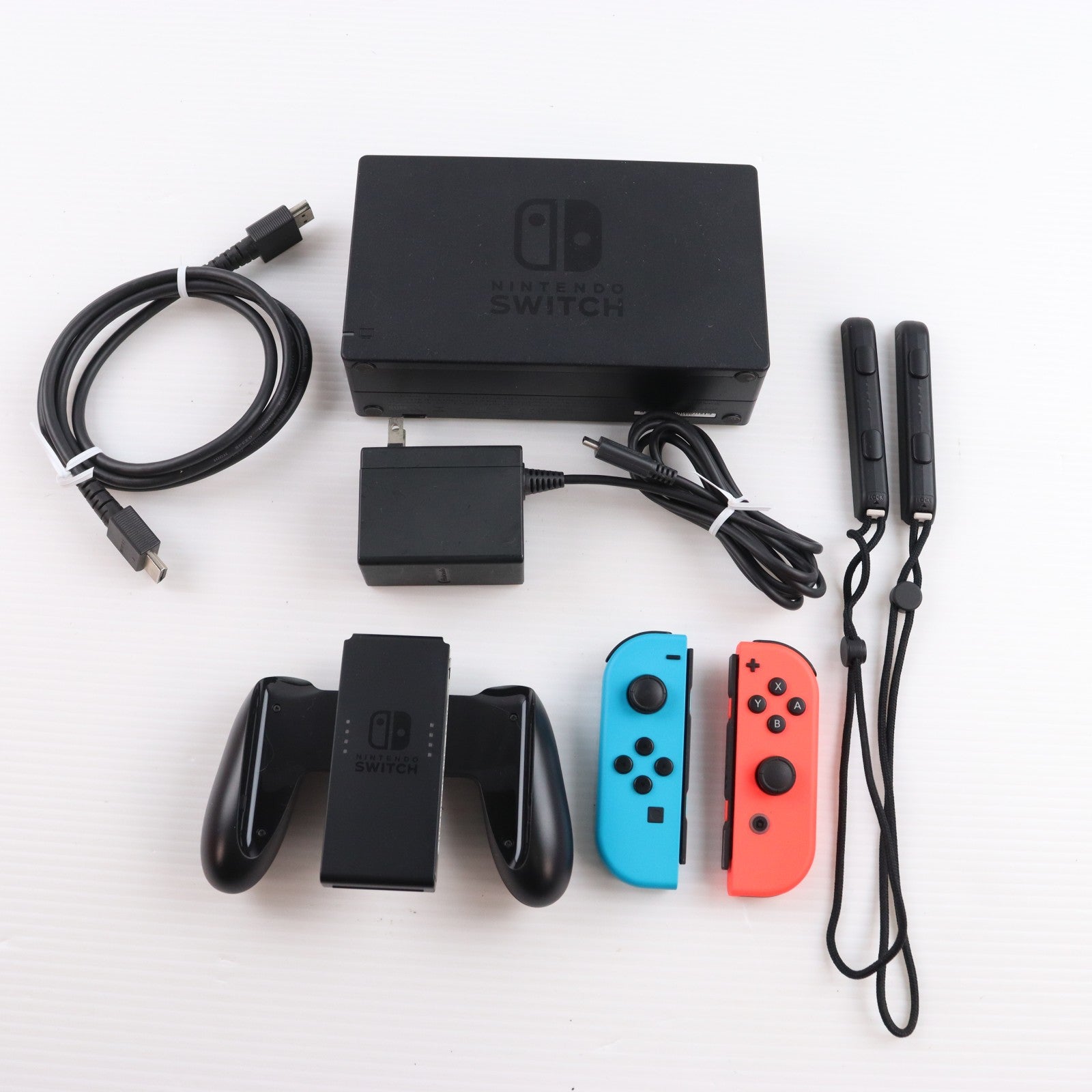 【中古即納】[Switch] (本体) Nintendo Switch(ニンテンドースイッチ) Joy-Con(L) ネオンブルー/(R) ネオンレッド 任天堂(HAD-S-KABAA)(20190830)