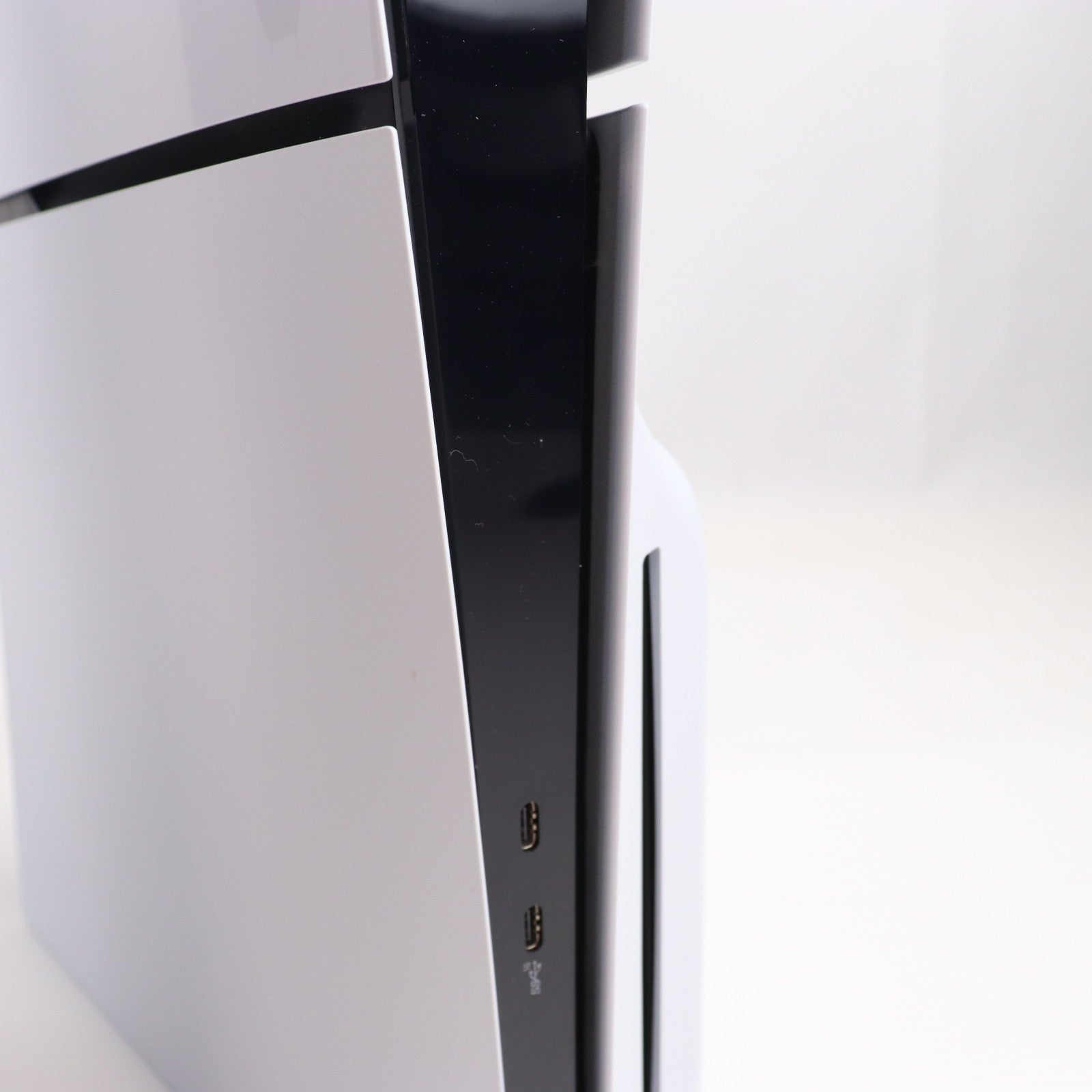 【中古即納】[PS5] (本体) PlayStation 5(プレイステーション5) slimモデル(スリムモデル) SIE(CFI-2000A01)(20231110)