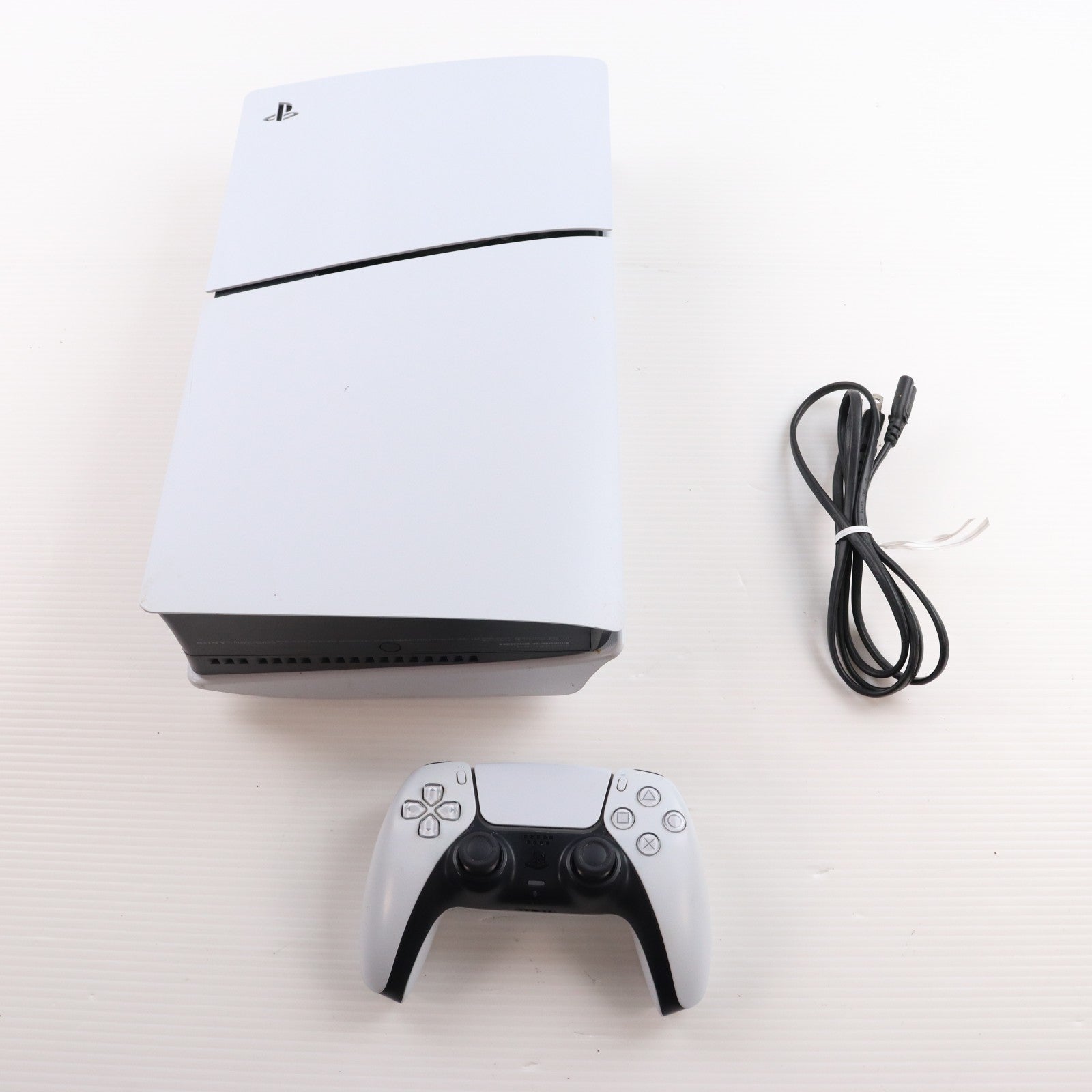 【中古即納】[PS5] (本体) PlayStation 5(プレイステーション5) slimモデル(スリムモデル) SIE(CFI-2000A01)(20231110)