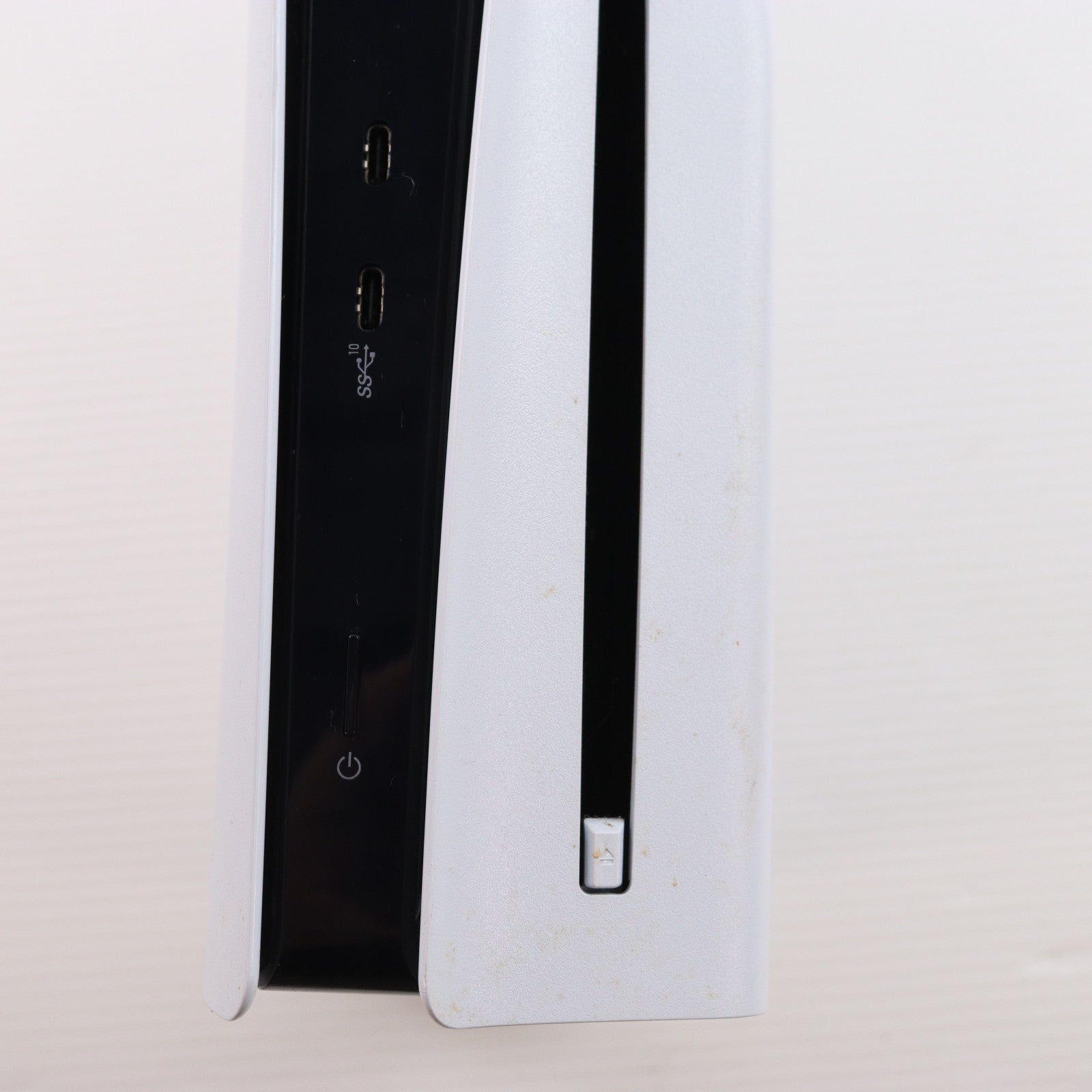 【中古即納】[PS5] (本体) PlayStation 5(プレイステーション5) slimモデル(スリムモデル) SIE(CFI-2000A01)(20231110)