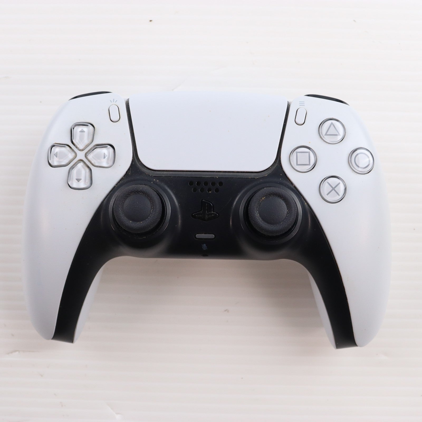 【中古即納】[PS5] (本体) PlayStation 5(プレイステーション5) slimモデル(スリムモデル) SIE(CFI-2000A01)(20231110)