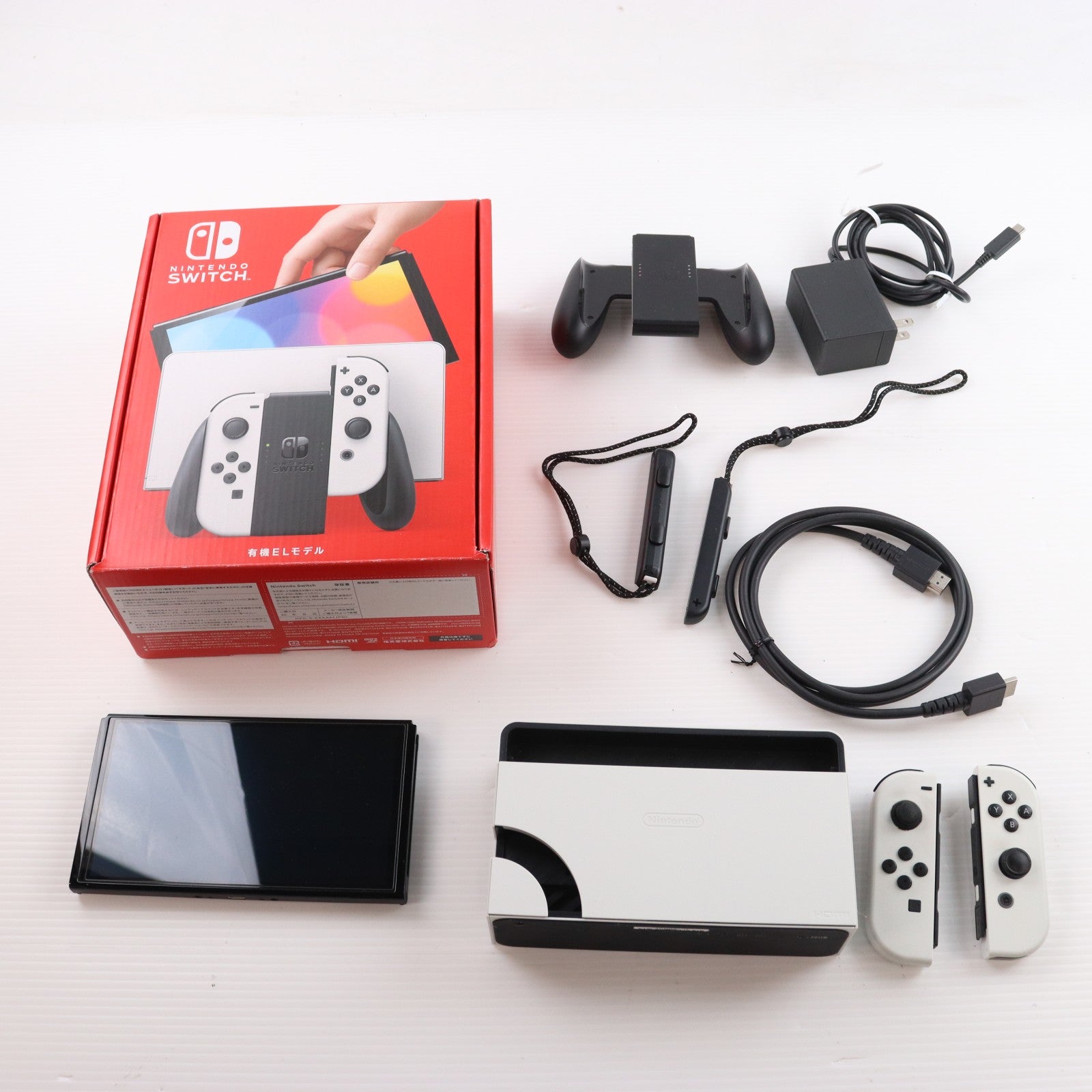 【中古即納】[Switch] (本体) Nintendo Switch(ニンテンドースイッチ) 有機ELモデル Joy-Con(L)/(R) ホワイト 任天堂(HEG-S-KAAAA)(20211008)