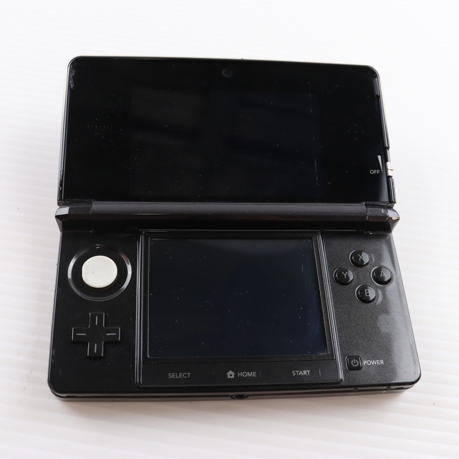 【中古即納】[3DS] (本体) ニンテンドー3DS クリアブラック 任天堂(CTR-S-KGBA)(20131010)
