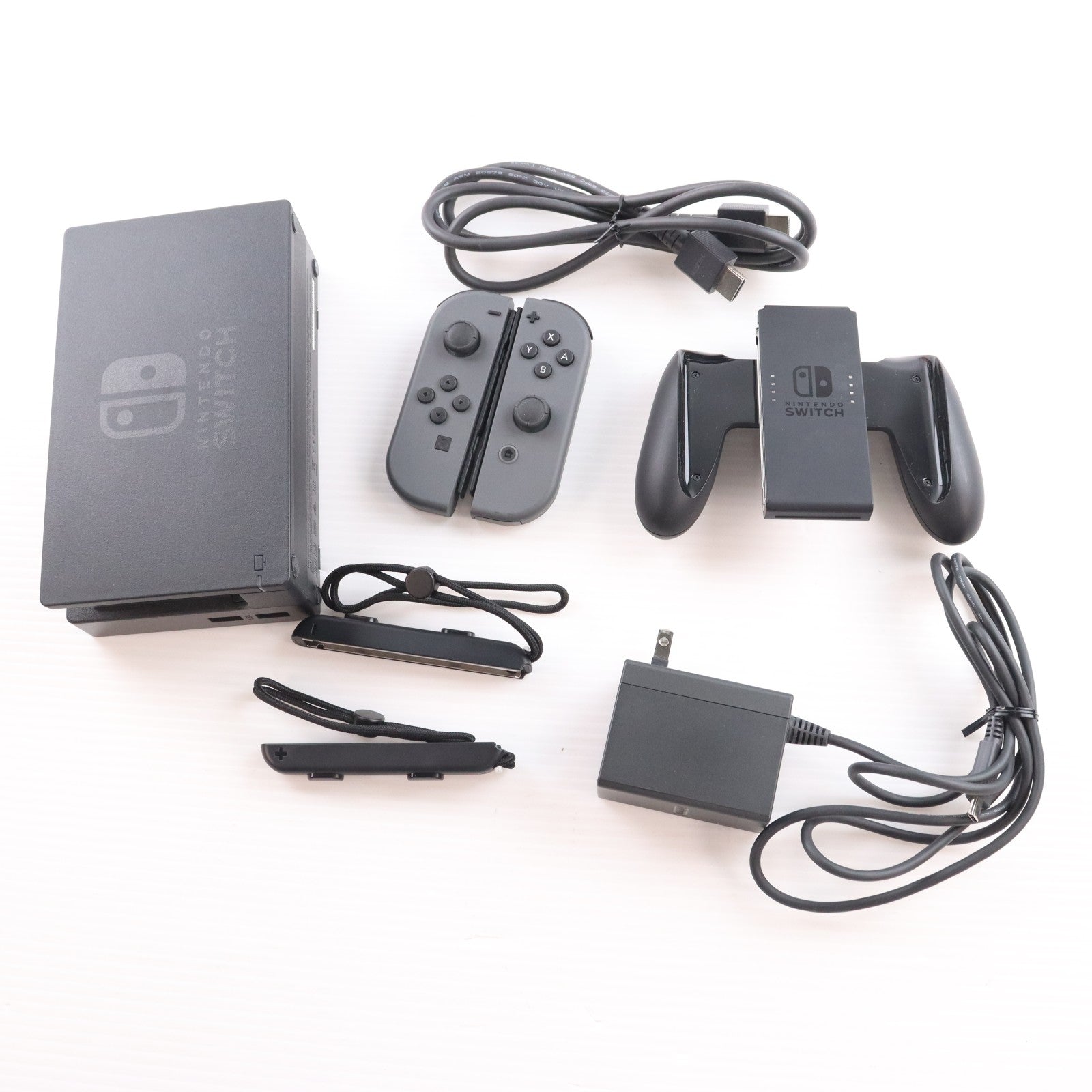 【中古即納】[Switch] (本体) Nintendo Switch(ニンテンドースイッチ) Joy-Con(L)/R グレー 任天堂(HAC-S-KAAAA)(20170303)