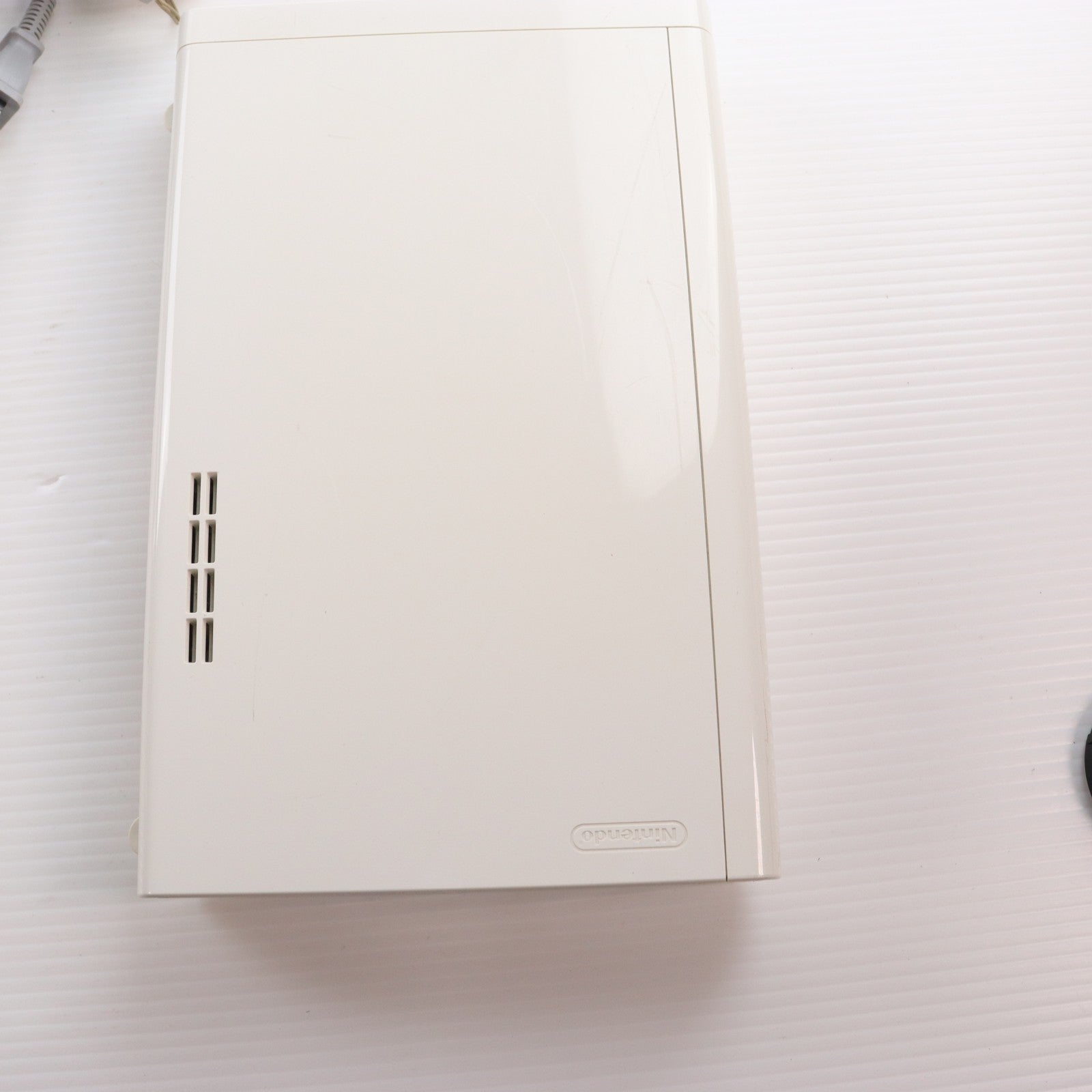 【中古即納】[WiiU] (本体) Wii U すぐに遊べるファミリープレミアムセット+Wii Fit U(シロ) 任天堂(WUP-S-WAFT)(20131205)