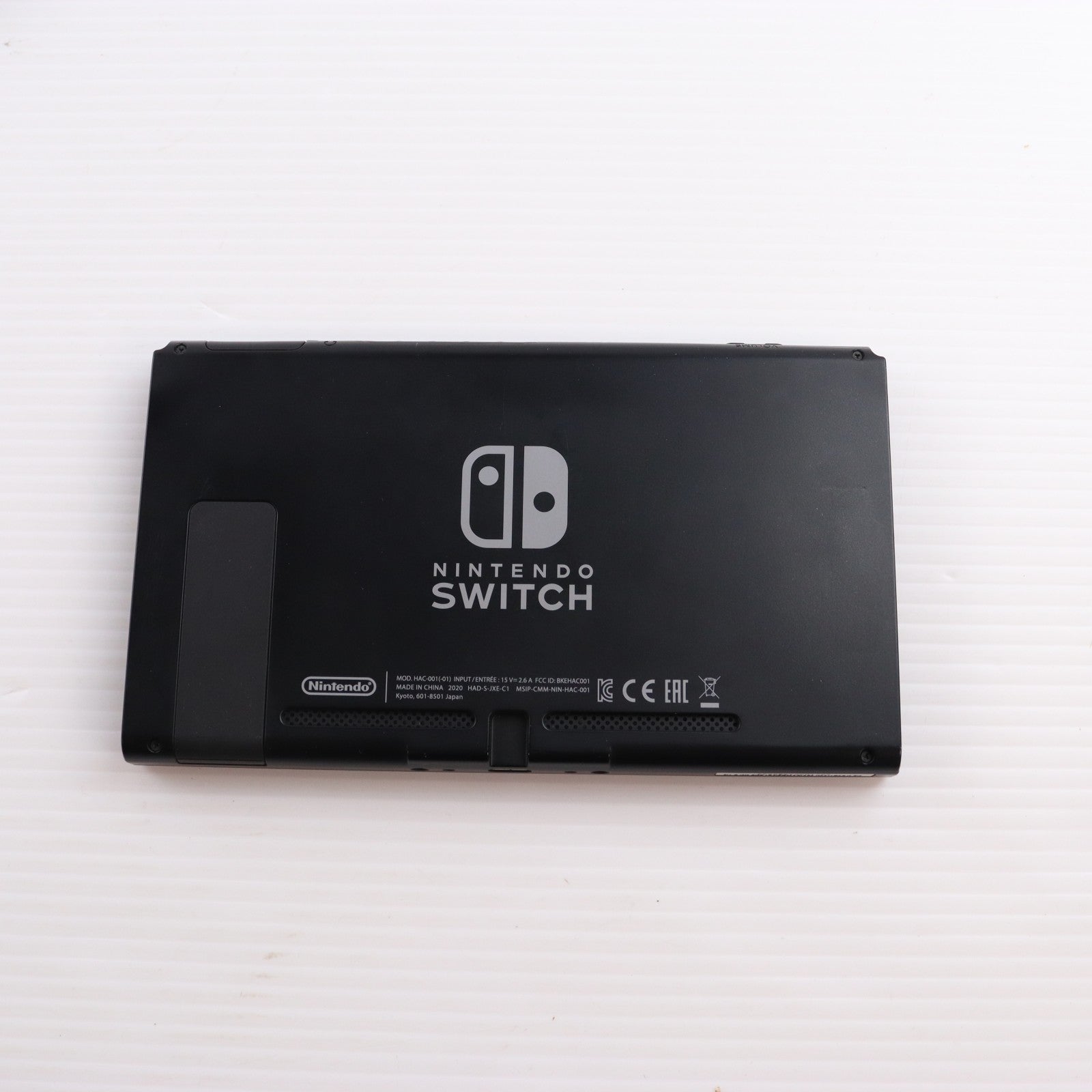 【中古即納】[Switch] (本体) Nintendo Switch(ニンテンドースイッチ) Joy-Con(L) ネオンブルー/(R) ネオンレッド 任天堂(HAD-S-KABAA)(20190830)
