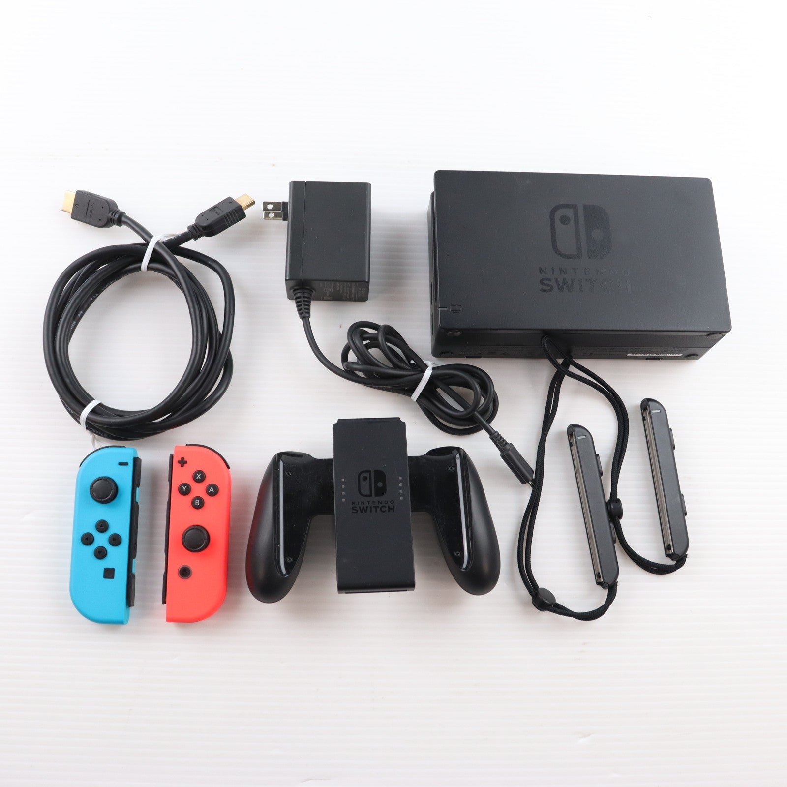 【中古即納】[Switch] (本体) Nintendo Switch(ニンテンドースイッチ) Joy-Con(L) ネオンブルー/R ネオンレッド 任天堂(HAC-S-KABAA)(20170303)