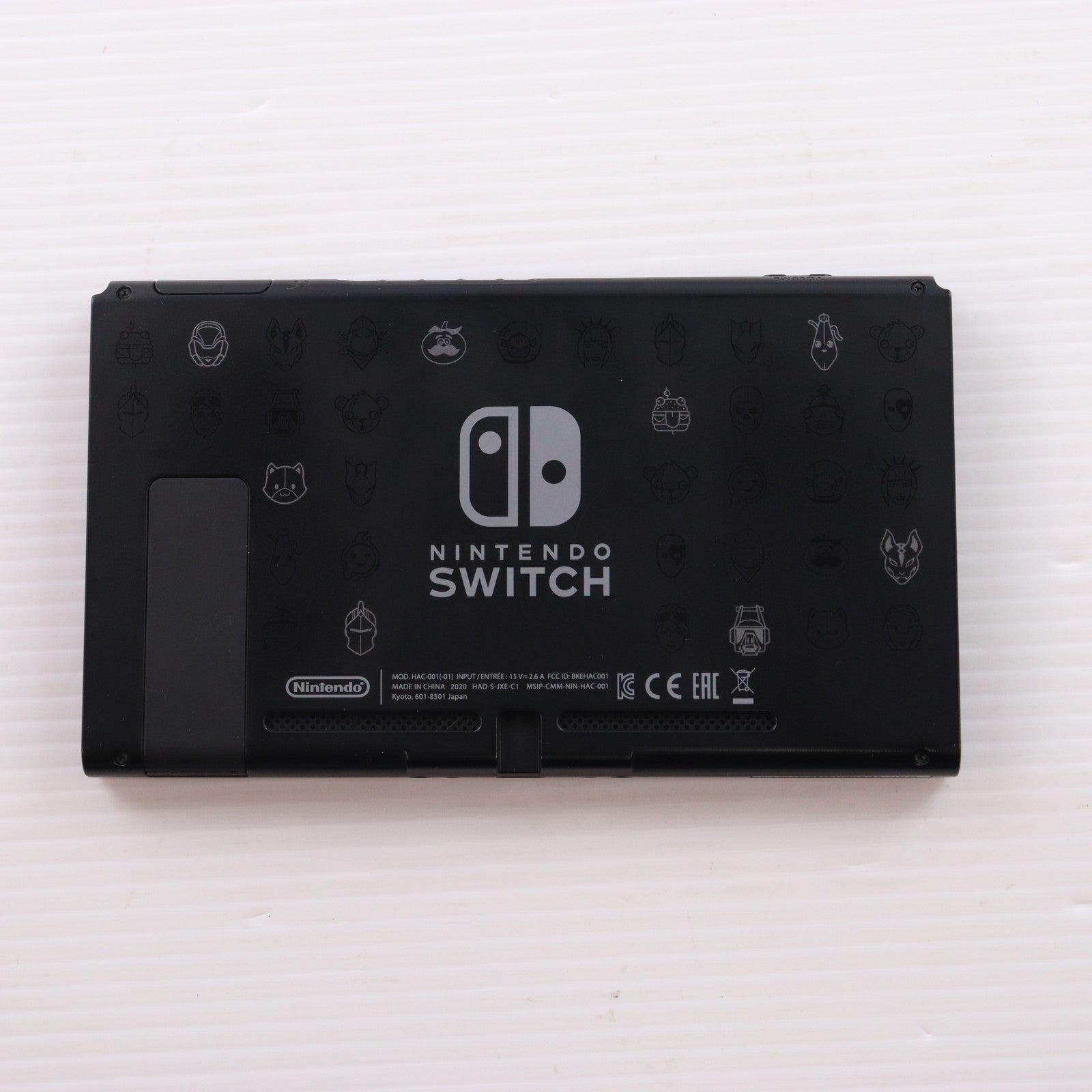 【中古即納】[Switch] (本体) Nintendo Switch(ニンテンドースイッチ) フォートナイトSpecialセット 任天堂(HAD-S-KFAGE)(20201106)