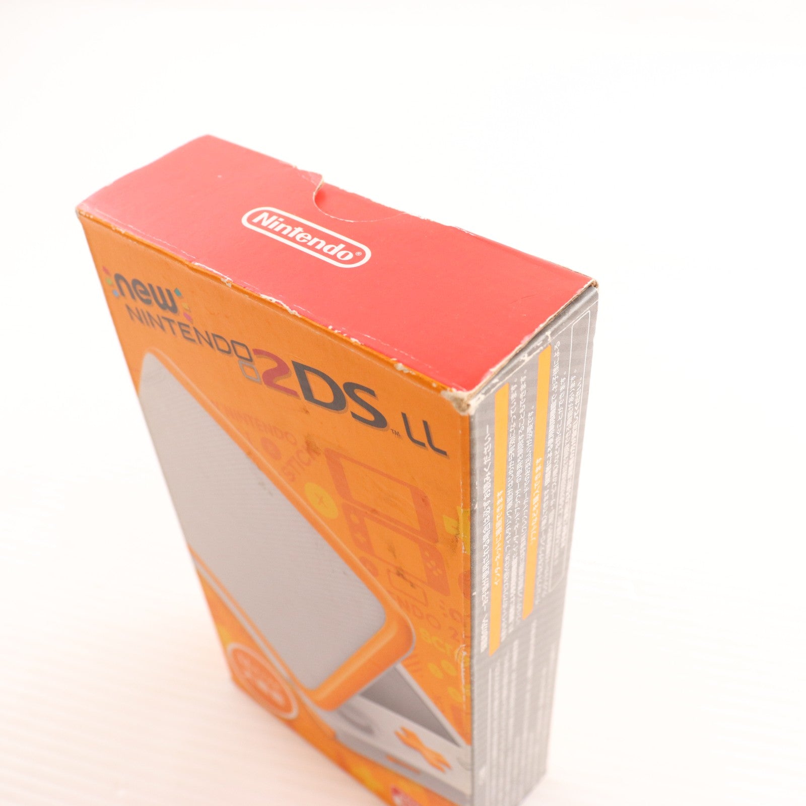 【中古即納】[3DS] (本体) Newニンテンドー2DS LL ホワイト×オレンジ 任天堂(JAN-S-OAAA)(20170713)
