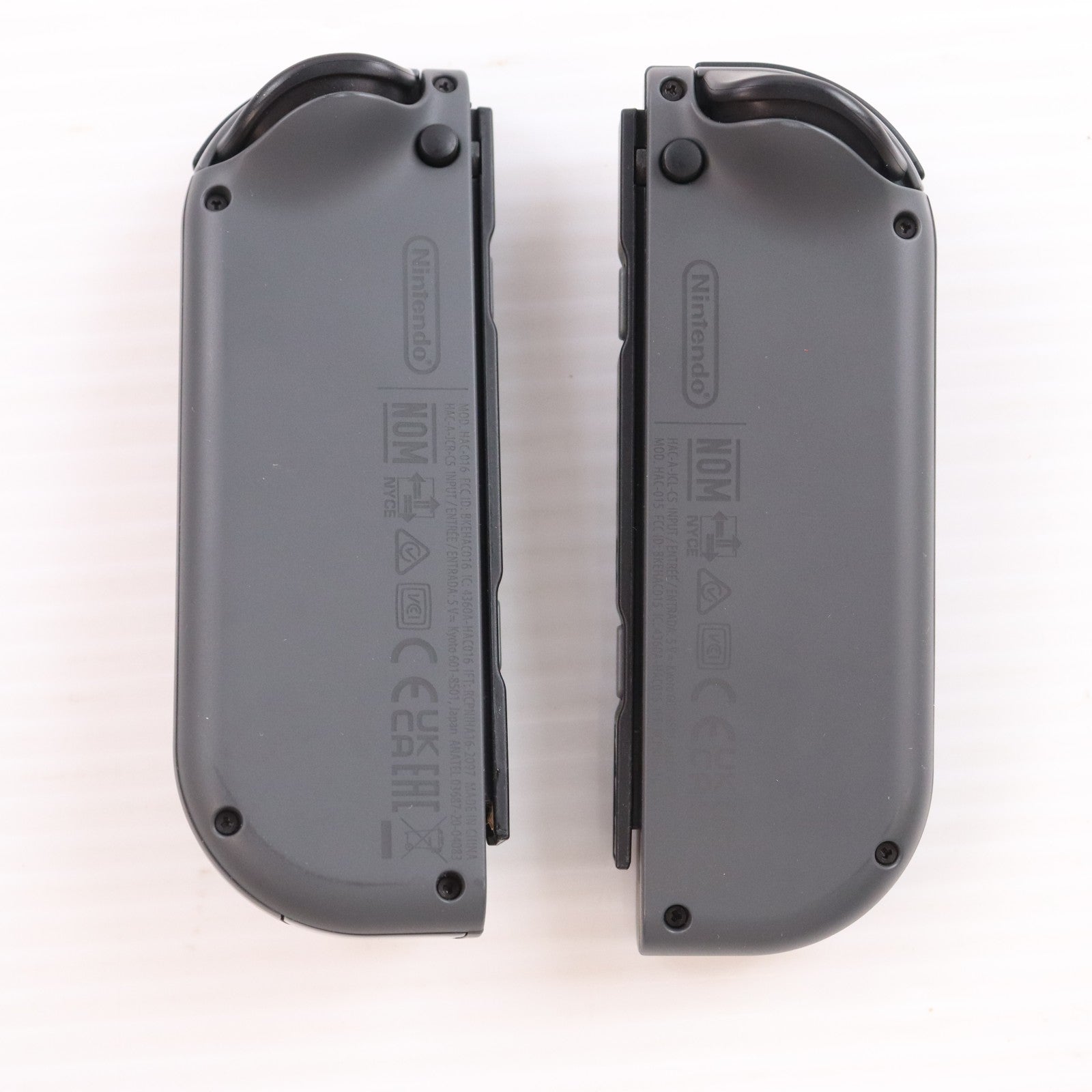 【中古即納】[Switch] (本体) Nintendo Switch(ニンテンドースイッチ) Joy-Con(L)/(R) グレー 任天堂(HAD-S-KAAAH)(20230412)