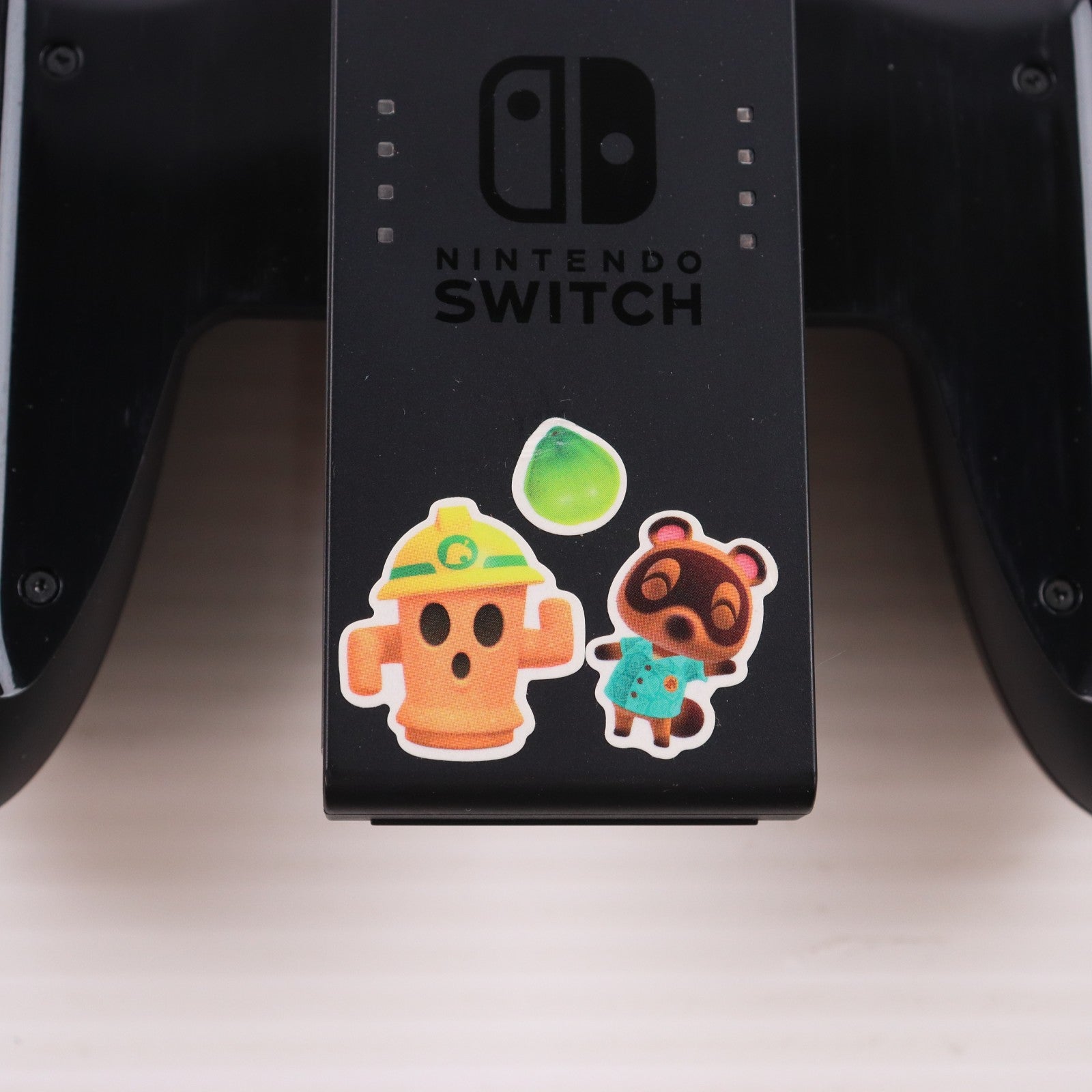 【中古即納】[Switch] (本体)(ソフト無し) Nintendo Switch(ニンテンドースイッチ) あつまれ どうぶつの森セット 任天堂(HAD-S-KEAGC)(20200320)