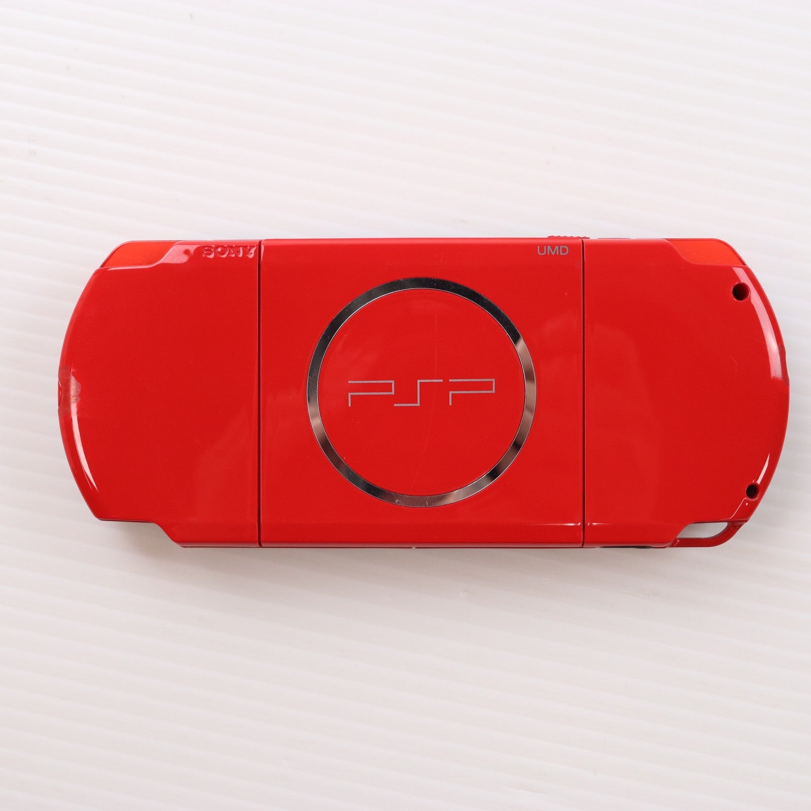 【中古即納】[PSP] (本体) PlayStation Portable(プレイステーション・ポータブル) バリューパック ブラック/レッド SCE(PSPJ-30017)(20101118)