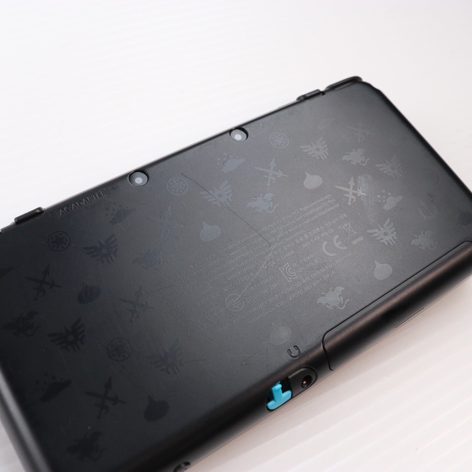【中古即納】[3DS] (本体) Newニンテンドー2DS LL ドラゴンクエスト はぐれメタルエディション 任天堂(JAN-S-KBCA)(20170729)