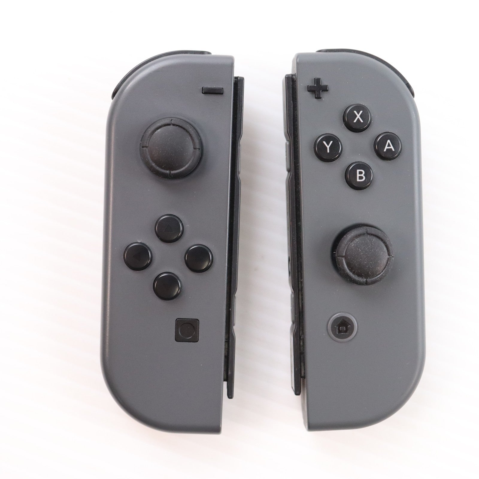 【中古即納】[Switch] (本体) Nintendo Switch(ニンテンドースイッチ) Joy-Con(L)/R グレー 任天堂(HAD-S-KAAAA)(20190830)