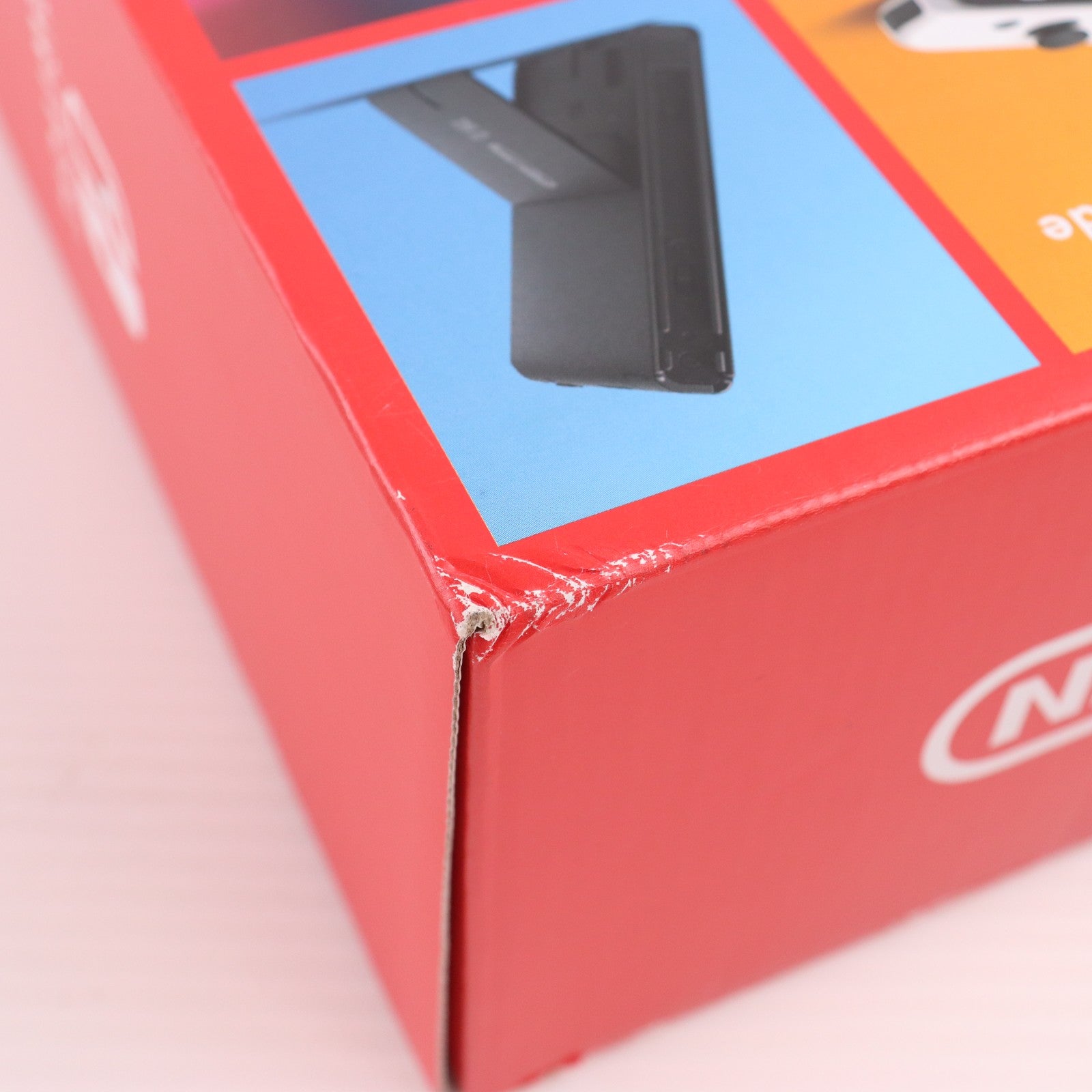 【中古即納】[Switch] (本体) Nintendo Switch(ニンテンドースイッチ) 有機ELモデル Joy-Con(L)/(R) ホワイト 任天堂(HEG-S-KAAAA)(20211008)