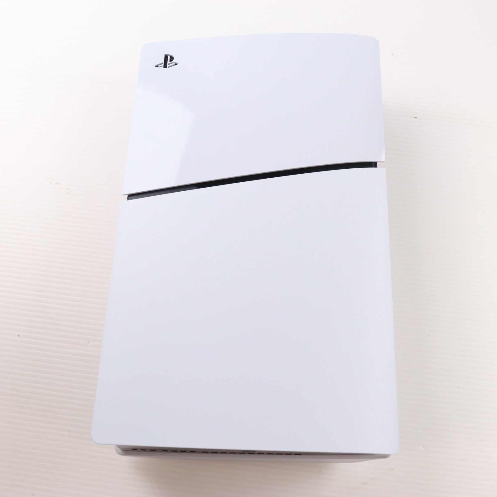 【中古即納】[PS5] (本体) PlayStation 5(プレイステーション5) slimモデル(スリムモデル) SIE(CFI-2000A01)(20231110)