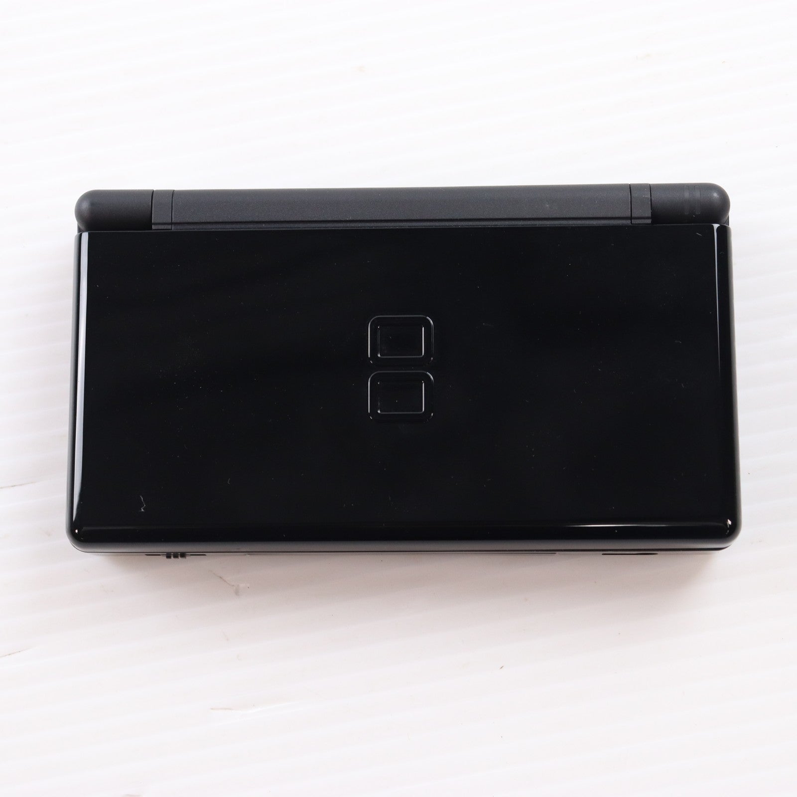 【中古即納】[NDS] (本体) ニンテンドーDS Lite(ライト) ジェットブラック 任天堂(USG-S-KA)(20060902)
