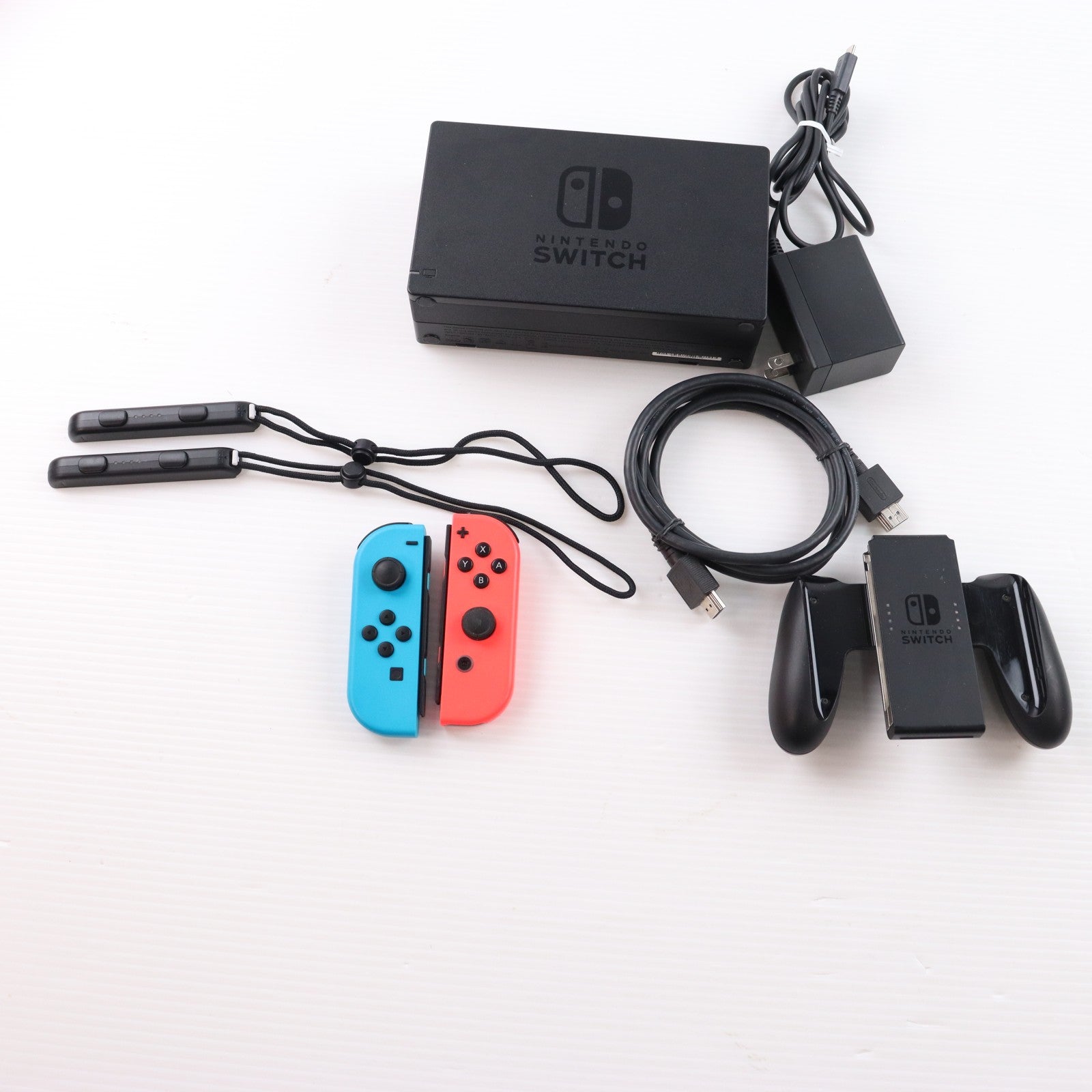 【中古即納】[Switch] (本体) Nintendo Switch(ニンテンドースイッチ) Joy-Con(L) ネオンブルー/(R) ネオンレッド 任天堂(HAD-S-KABAA)(20190830)