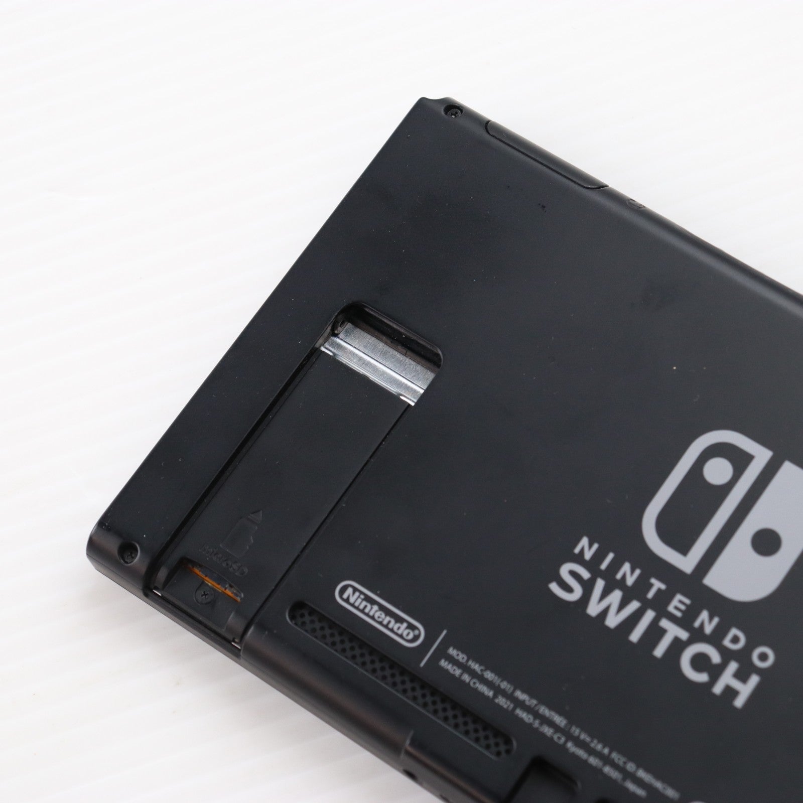 【中古即納】[Switch] (本体) Nintendo Switch(ニンテンドースイッチ) Joy-Con(L) ネオンブルー/(R) ネオンレッド 任天堂(HAD-S-KABAA)(20190830)