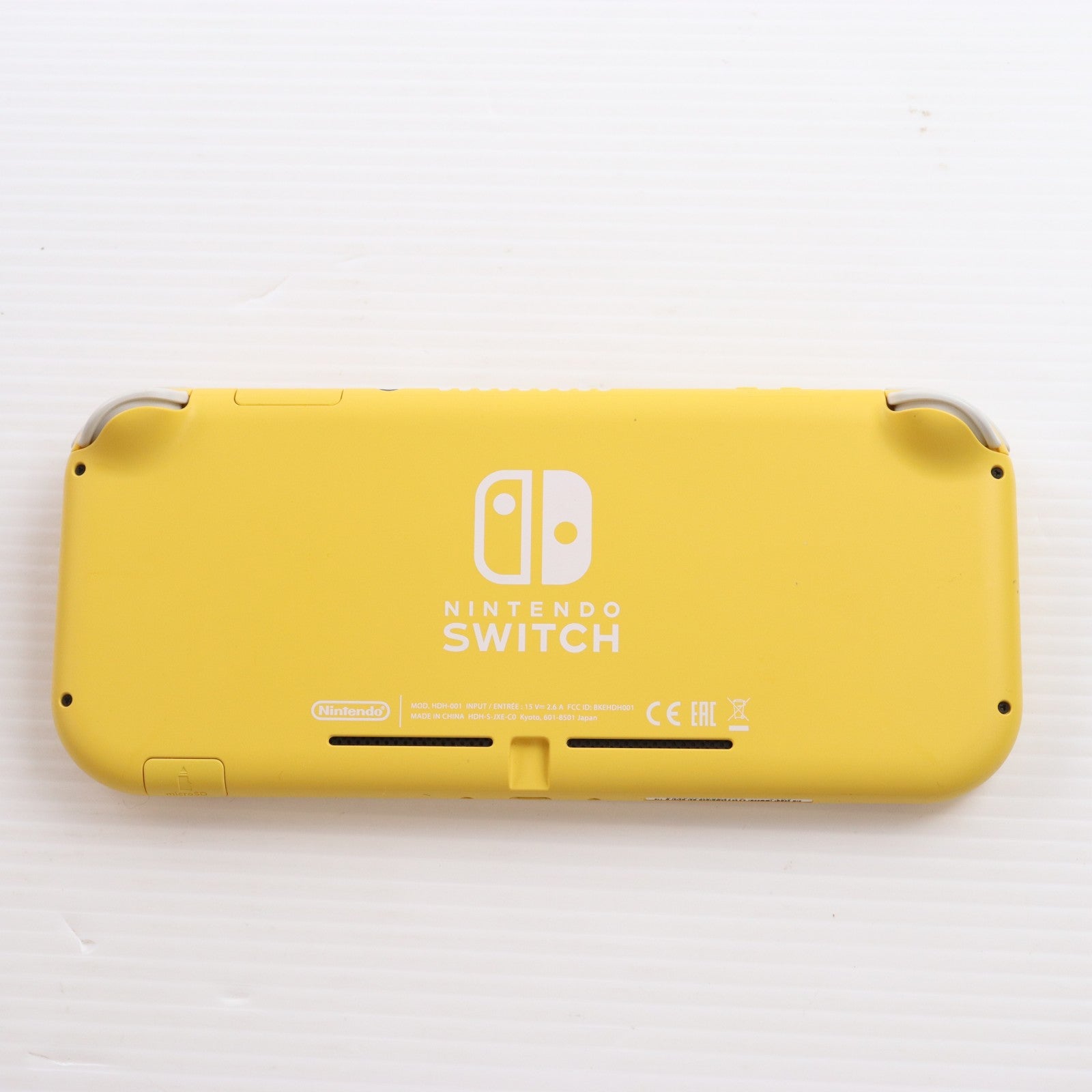 【中古即納】[Switch] (本体) Nintendo Switch Lite(ニンテンドースイッチライト) イエロー 任天堂(HDH-S-YAZAA)(20190920)