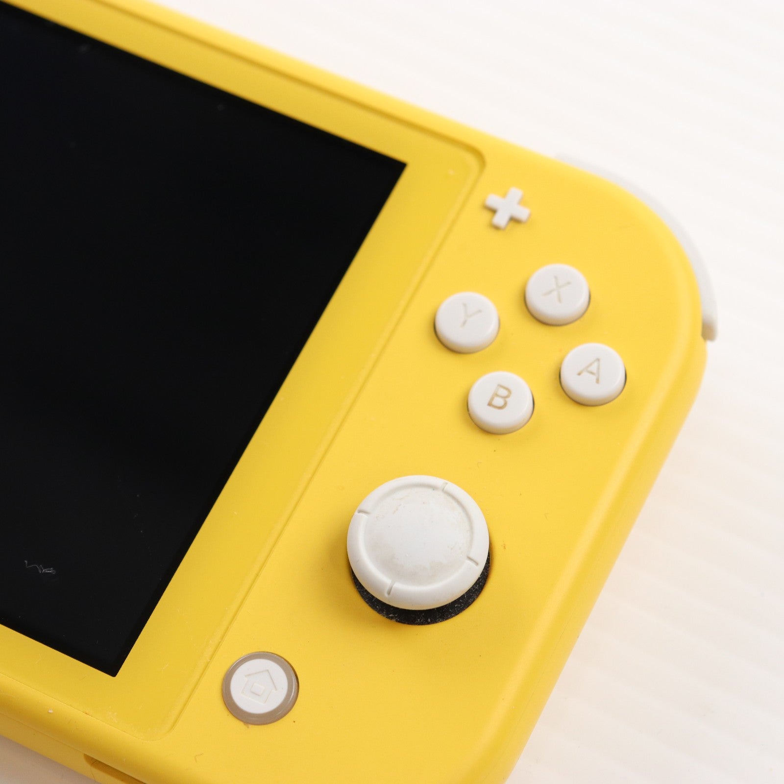 【中古即納】[Switch] (本体) Nintendo Switch Lite(ニンテンドースイッチライト) イエロー 任天堂(HDH-S-YAZAA)(20190920)