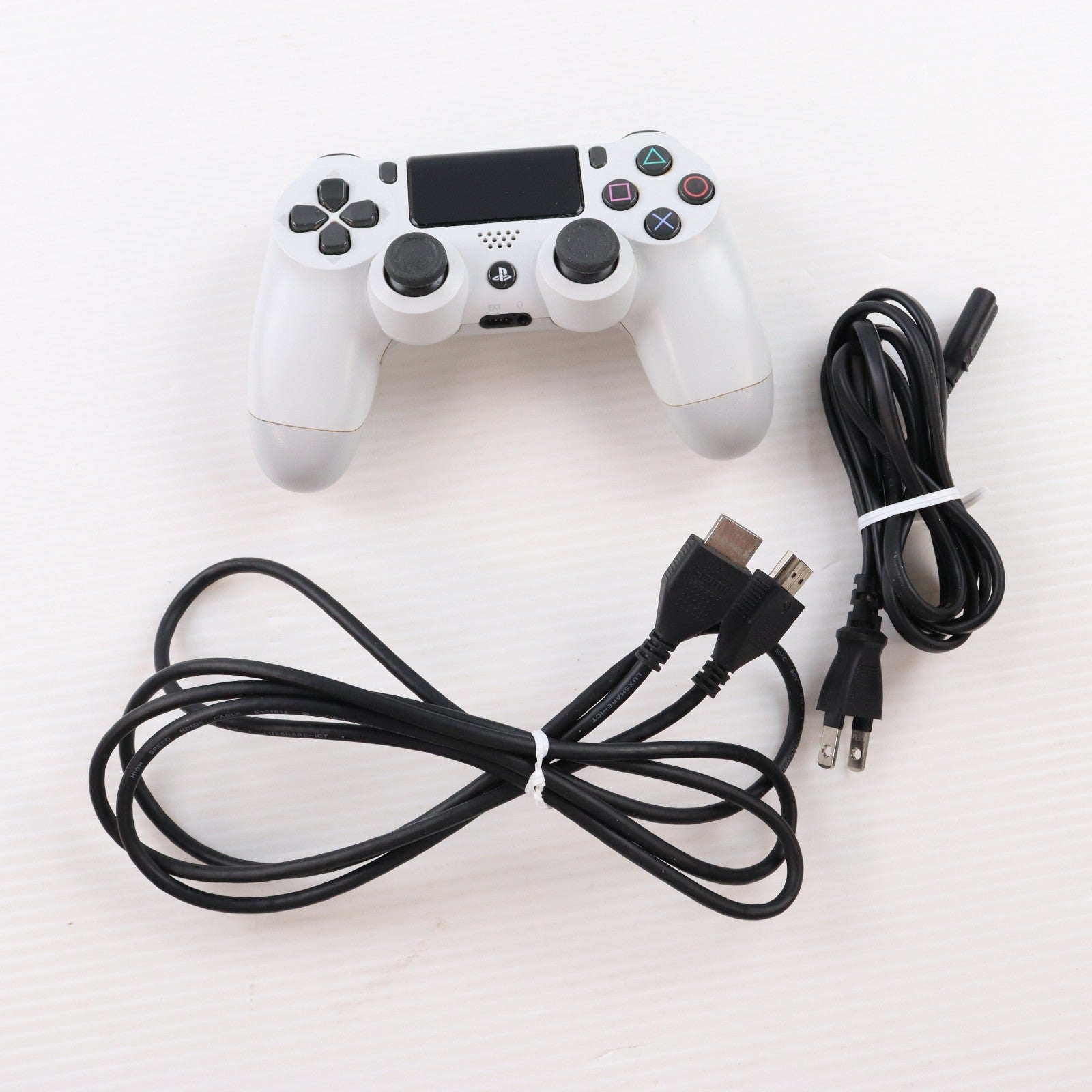 【中古即納】[PS4] (本体) PlayStation 4 Pro(プレイステーション4 プロ) グレイシャー・ホワイト 1TB SIE(CUH-7200BB02)(20181012)