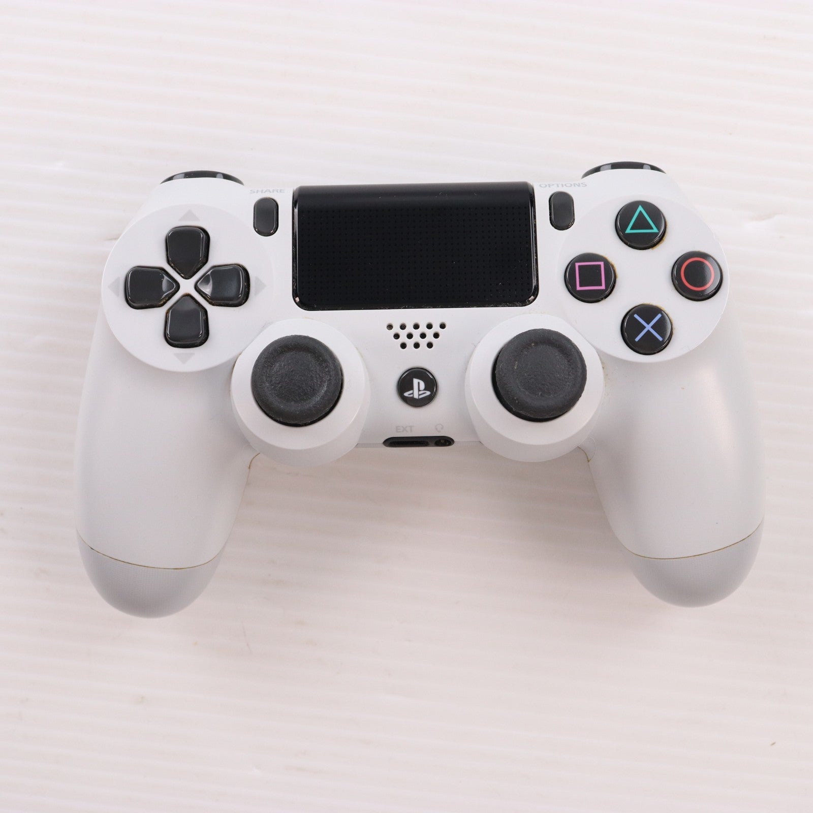【中古即納】[PS4] (本体) PlayStation 4 Pro(プレイステーション4 プロ) グレイシャー・ホワイト 1TB SIE(CUH-7200BB02)(20181012)