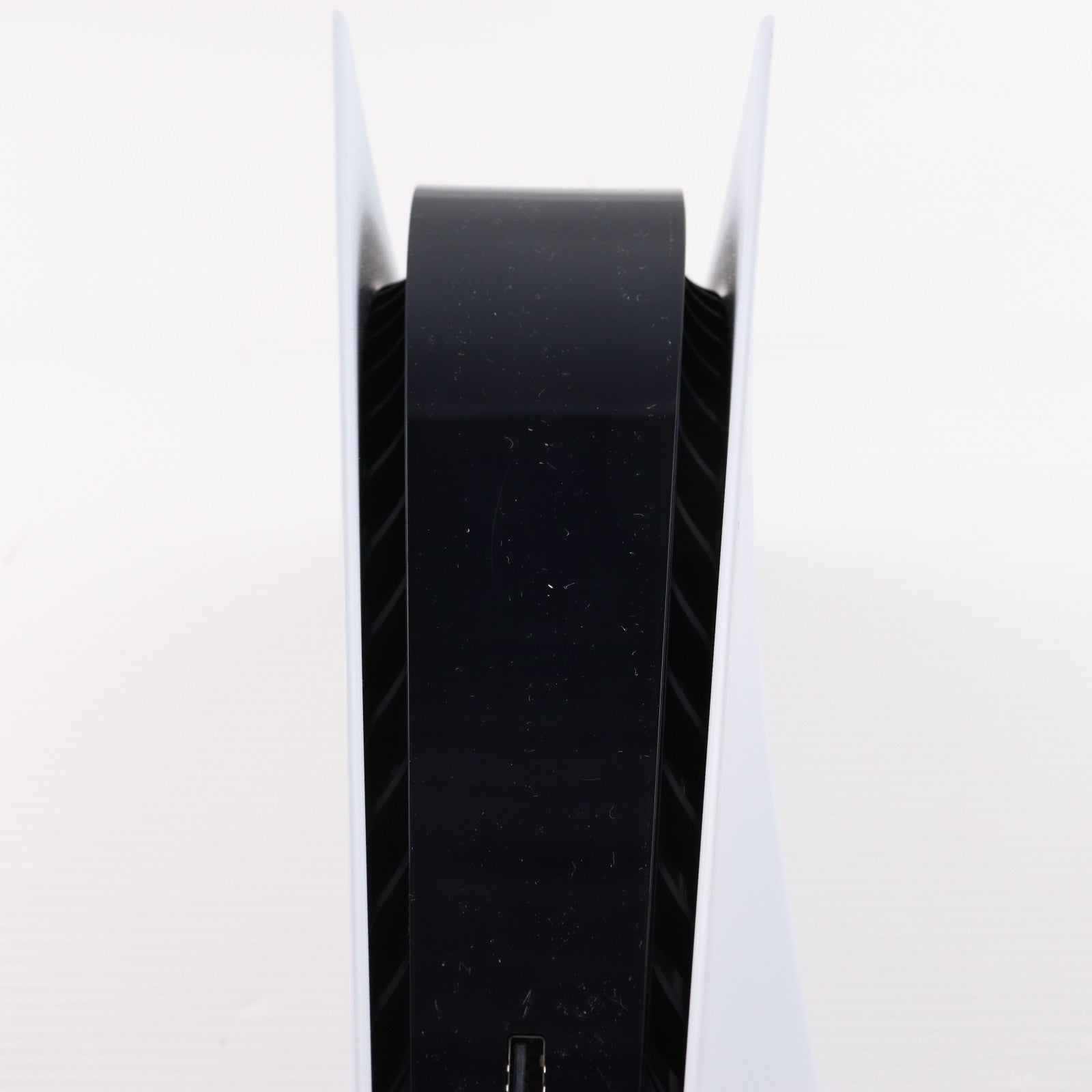 【中古即納】[PS5] (本体) PlayStation 5(プレイステーション5) SIE(CFI-1200A01)(20220915)