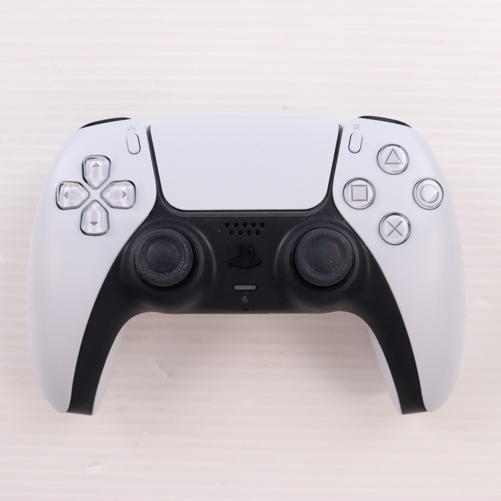 【中古即納】[PS5] (本体) PlayStation 5(プレイステーション5) SIE(CFI-1200A01)(20220915)