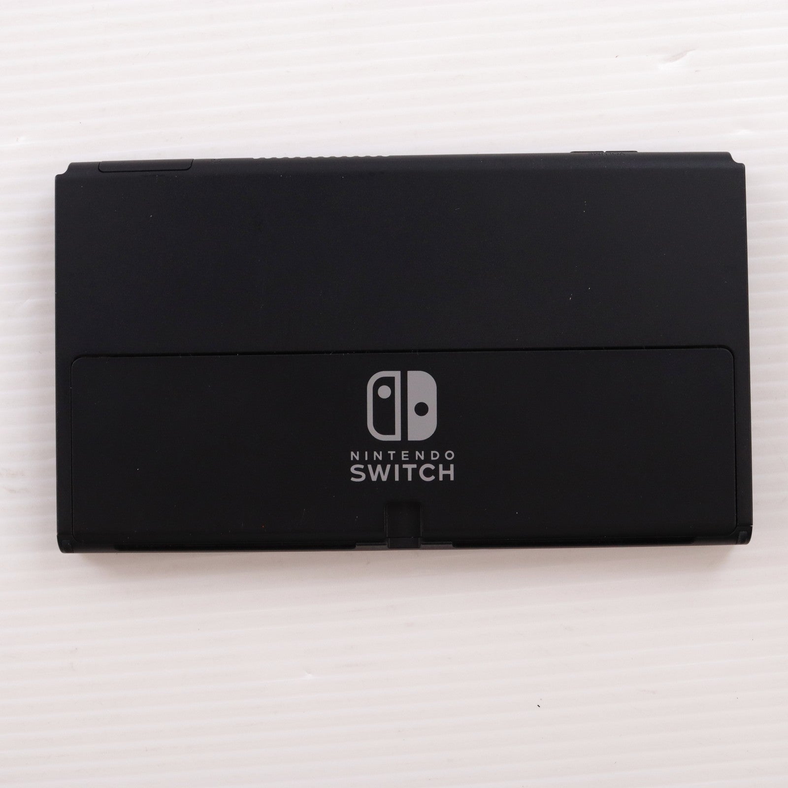 【中古即納】[Switch] (本体) Nintendo Switch(ニンテンドースイッチ) 有機ELモデル Joy-Con(L)/(R) ホワイト 任天堂(HEG-S-KAAAA)(20211008)