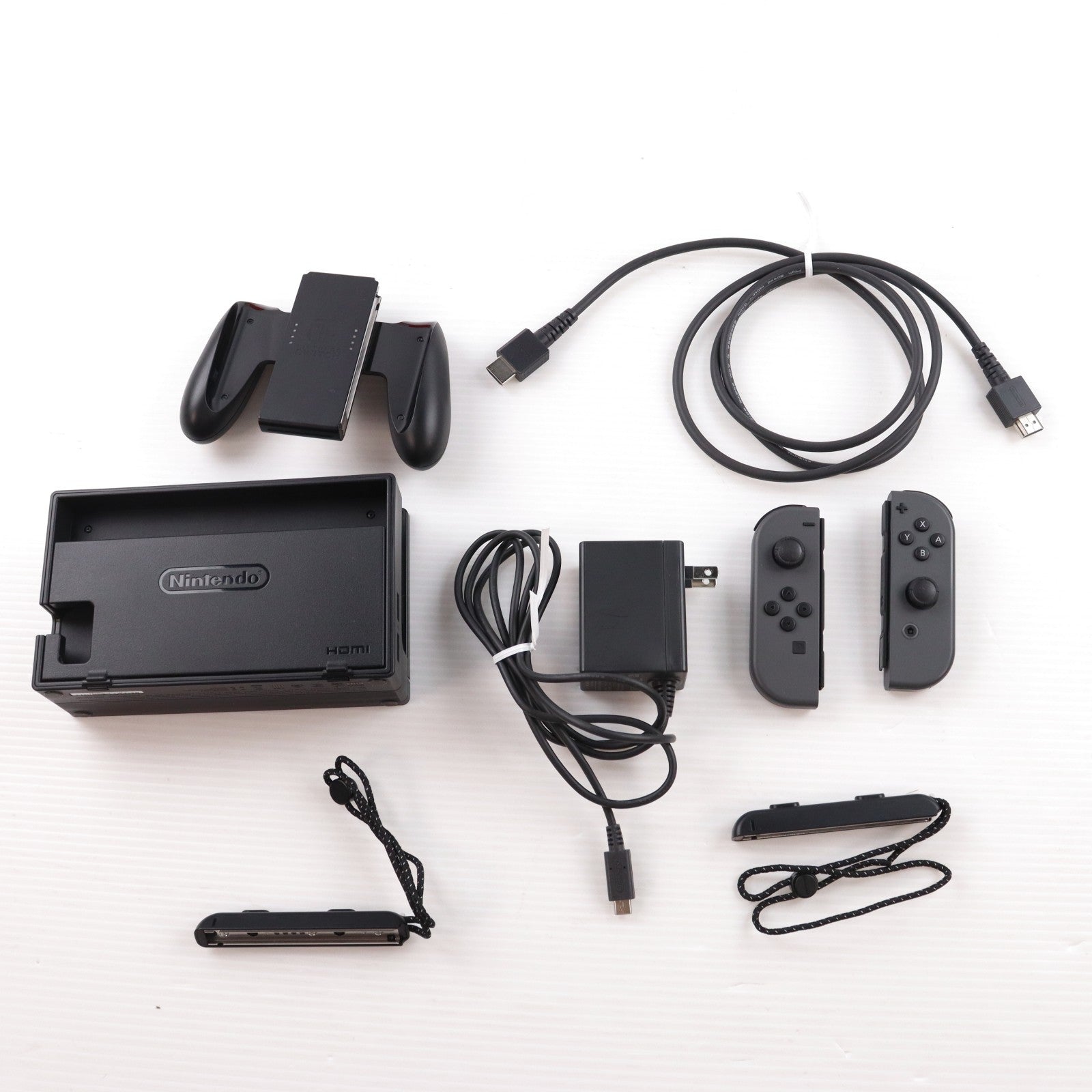 【中古即納】[Switch] (本体) Nintendo Switch(ニンテンドースイッチ) Joy-Con(L)/R グレー 任天堂(HAD-S-KAAAA)(20190830)