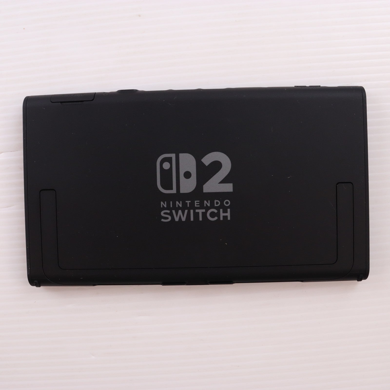 【中古即納】[Switch2] (本体)(ソフト無し) Nintendo Switch 2(ニンテンドースイッチ2)(日本語・国内専用) マリオカート ワールド セット 任天堂(BEE-S-KB6PA)(20250605)