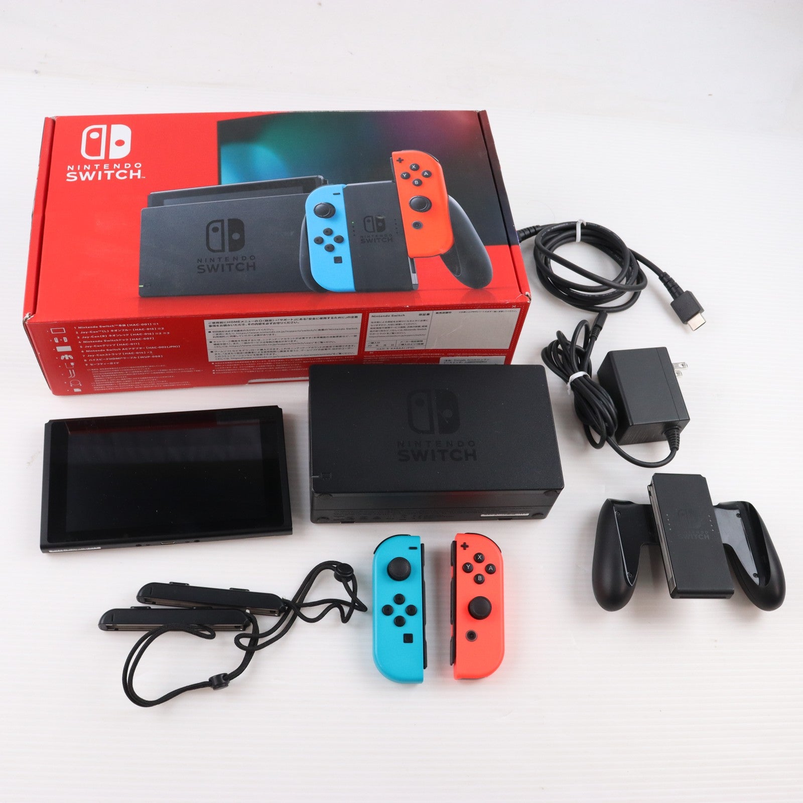 【中古即納】[Switch] (本体) Nintendo Switch(ニンテンドースイッチ) Joy-Con(L) ネオンブルー/(R) ネオンレッド 任天堂(HAD-S-KABAA)(20190830)