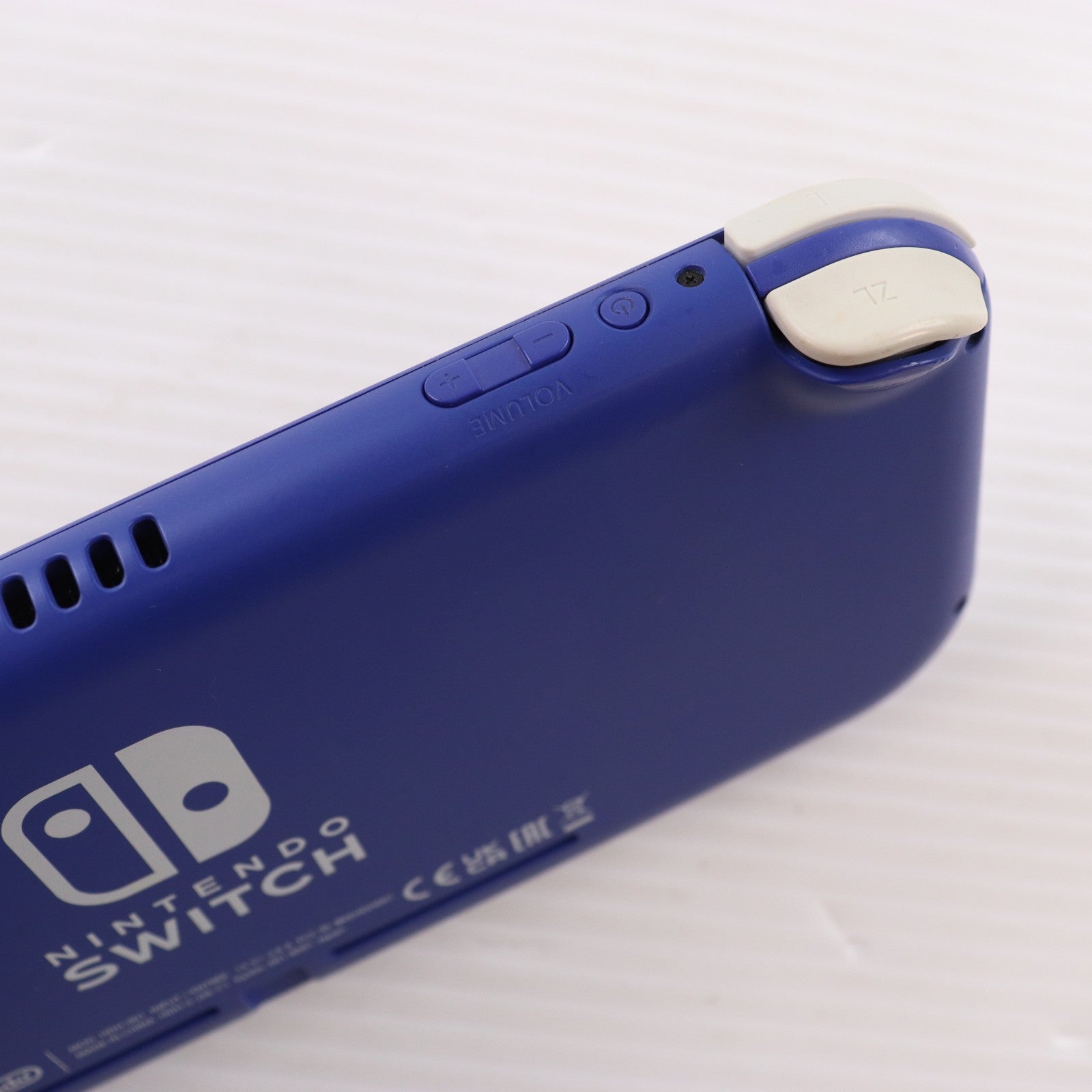 【中古即納】[Switch] (本体) Nintendo Switch Lite(ニンテンドースイッチライト) ブルー 任天堂(HDH-S-BBZAA)(20210521)
